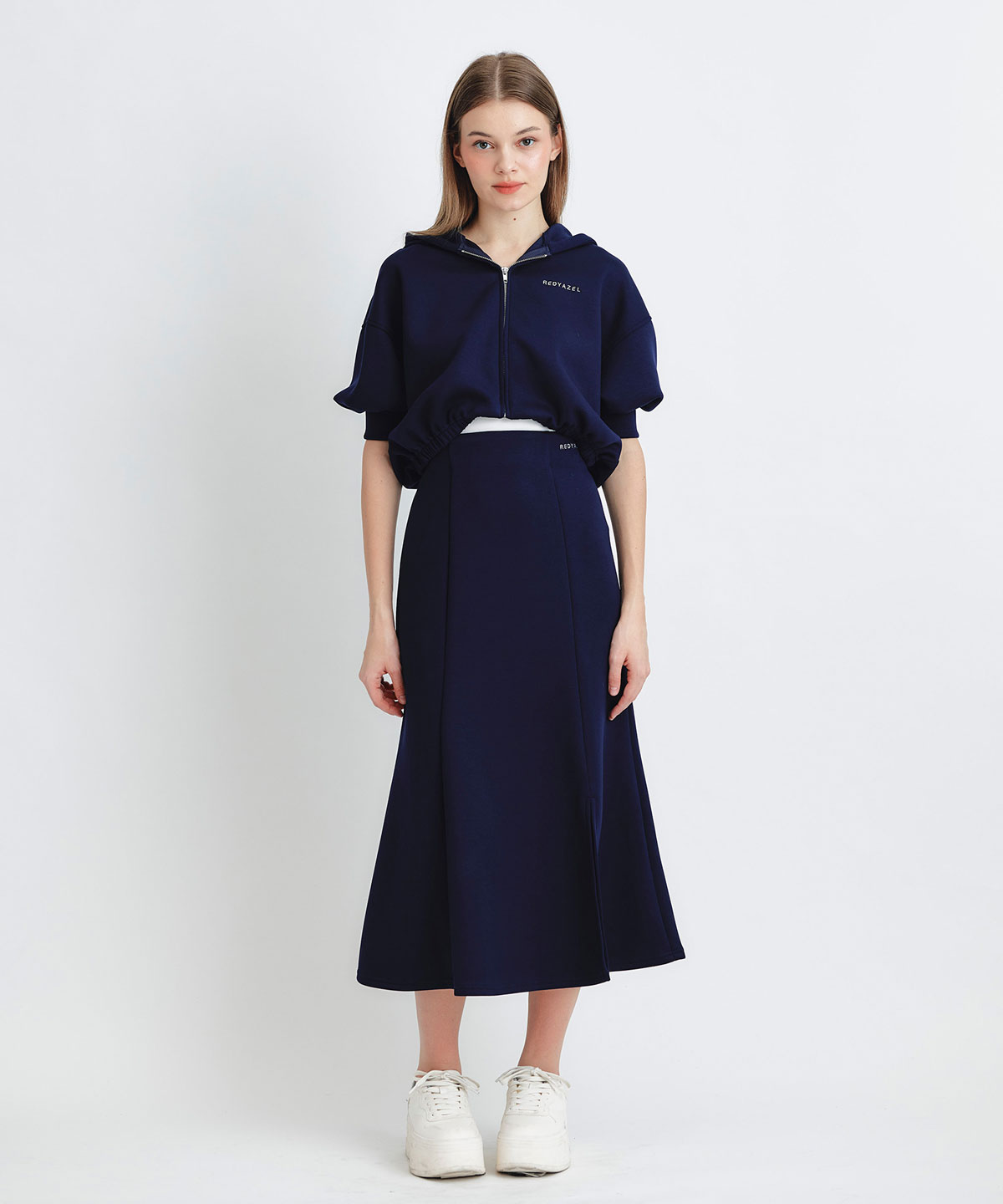 ダンボールZIPショートパーカー