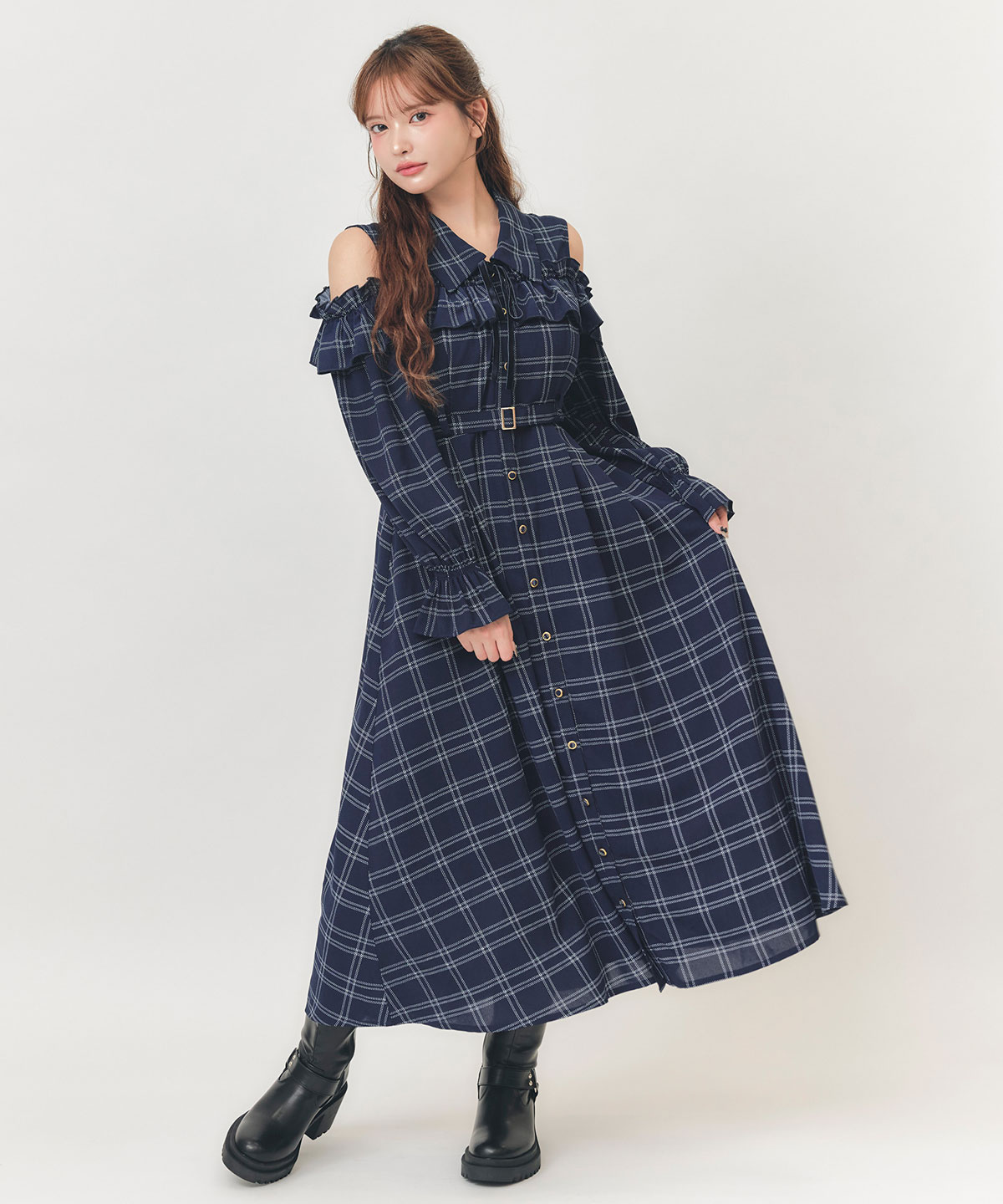 【=LOVE 大場花菜さん着用】フリルチェックオープンショルダーリボンタイロングフリルワンピース