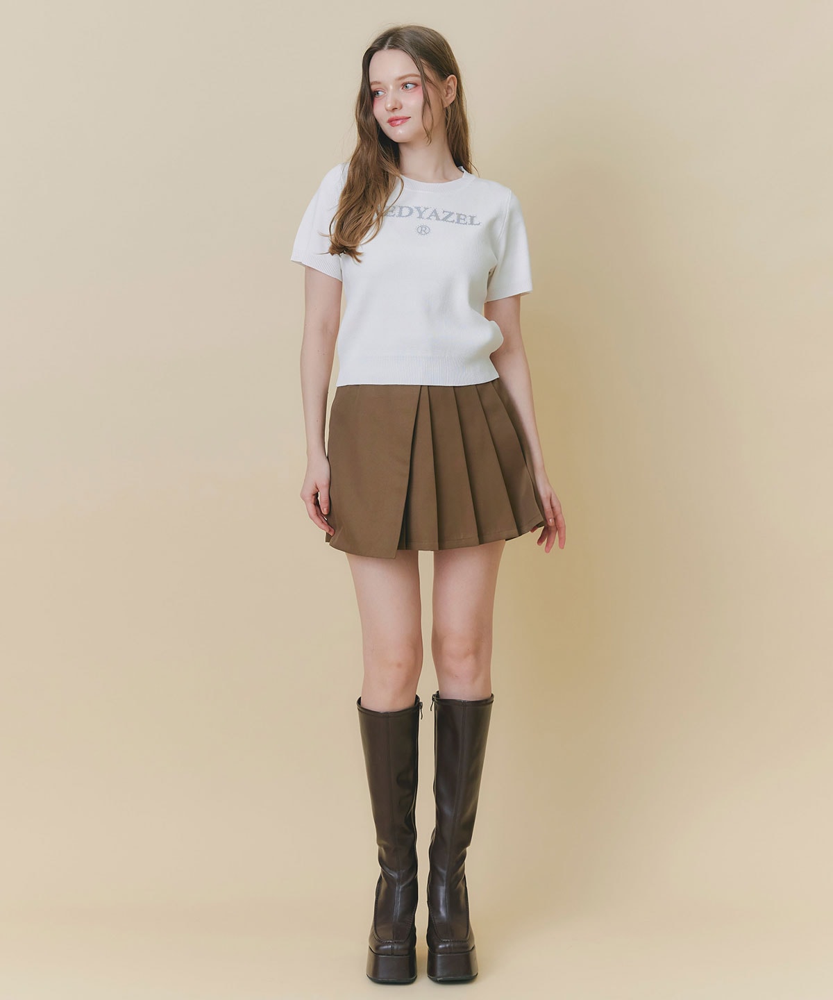 ホットフィットロゴニットトップス