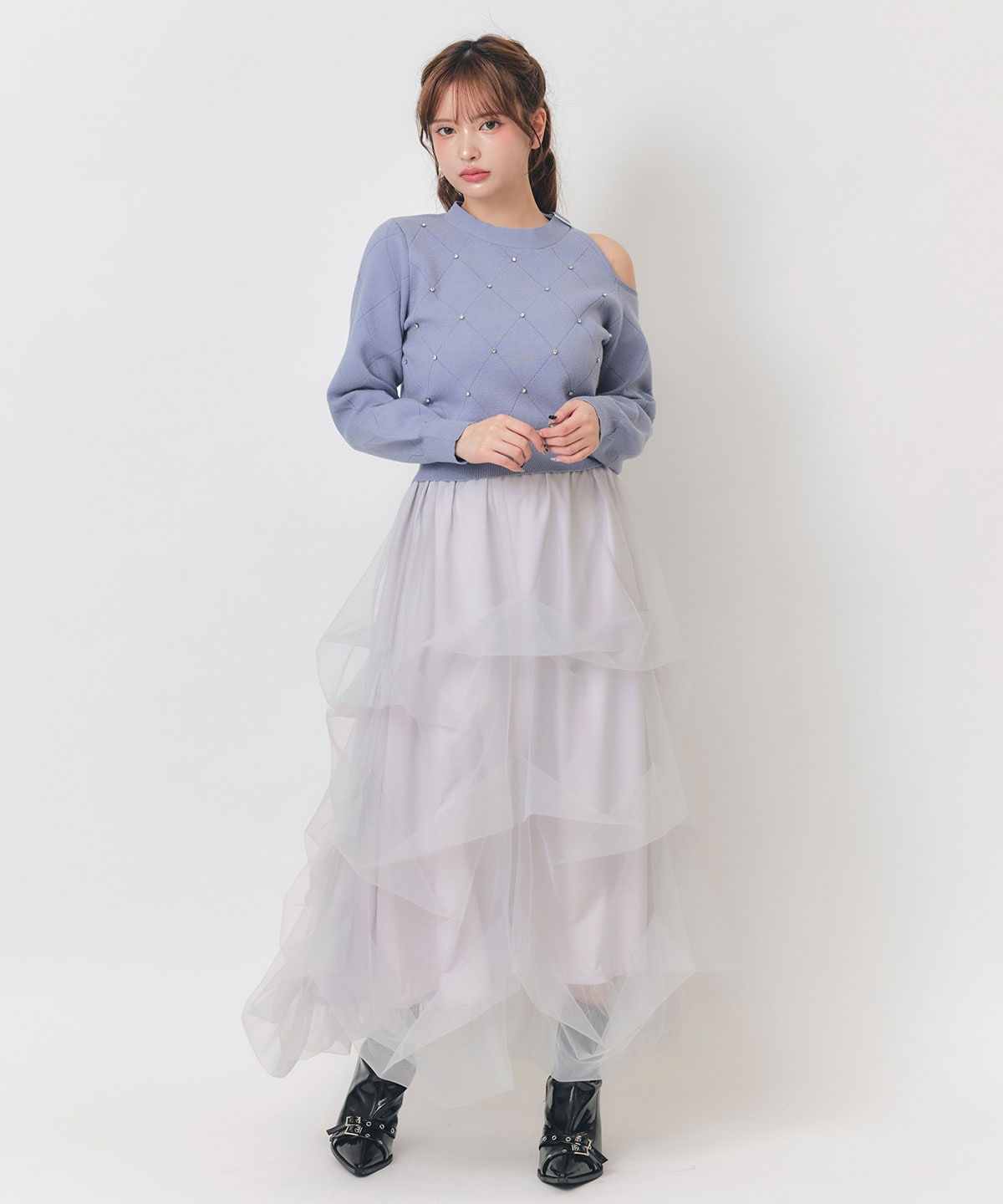 サイドカットオフパールビジューニットトップス