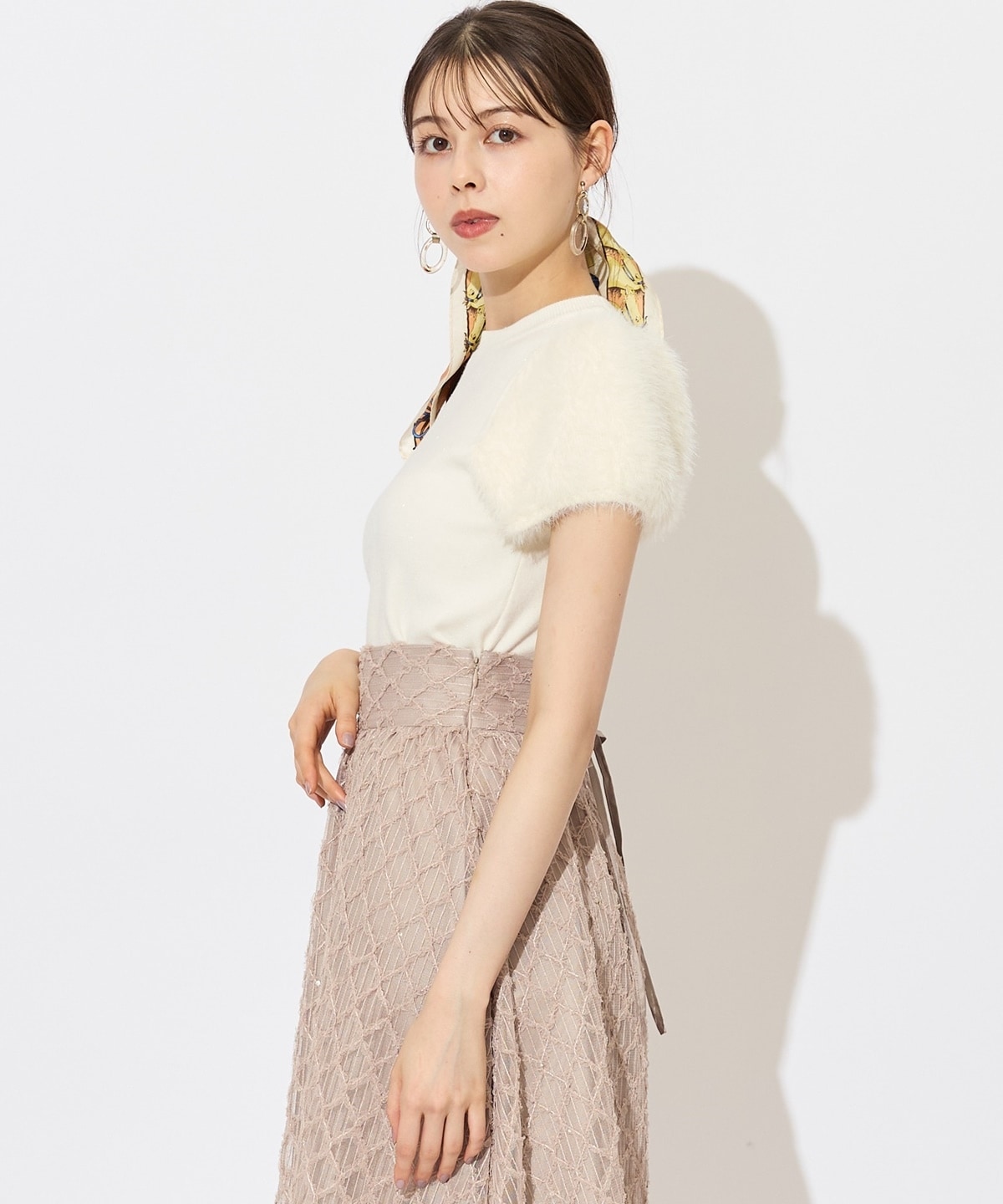ふわふわフェザースリーブラメニットプルオーバー
