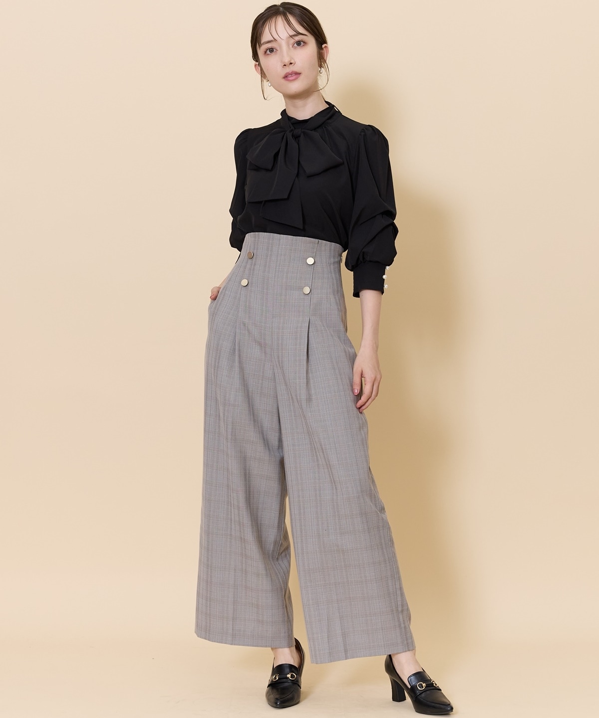 金ボタン美シルエットタックワイドパンツ