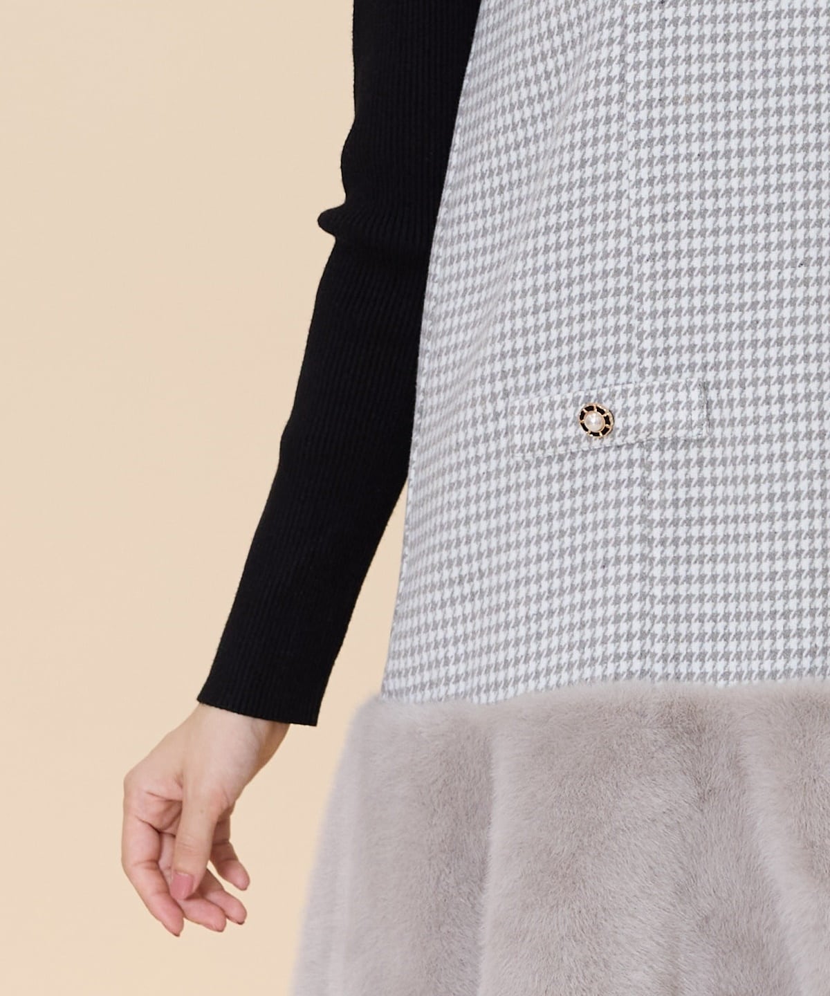 千鳥柄ヘムファーVネックジャンパースカート