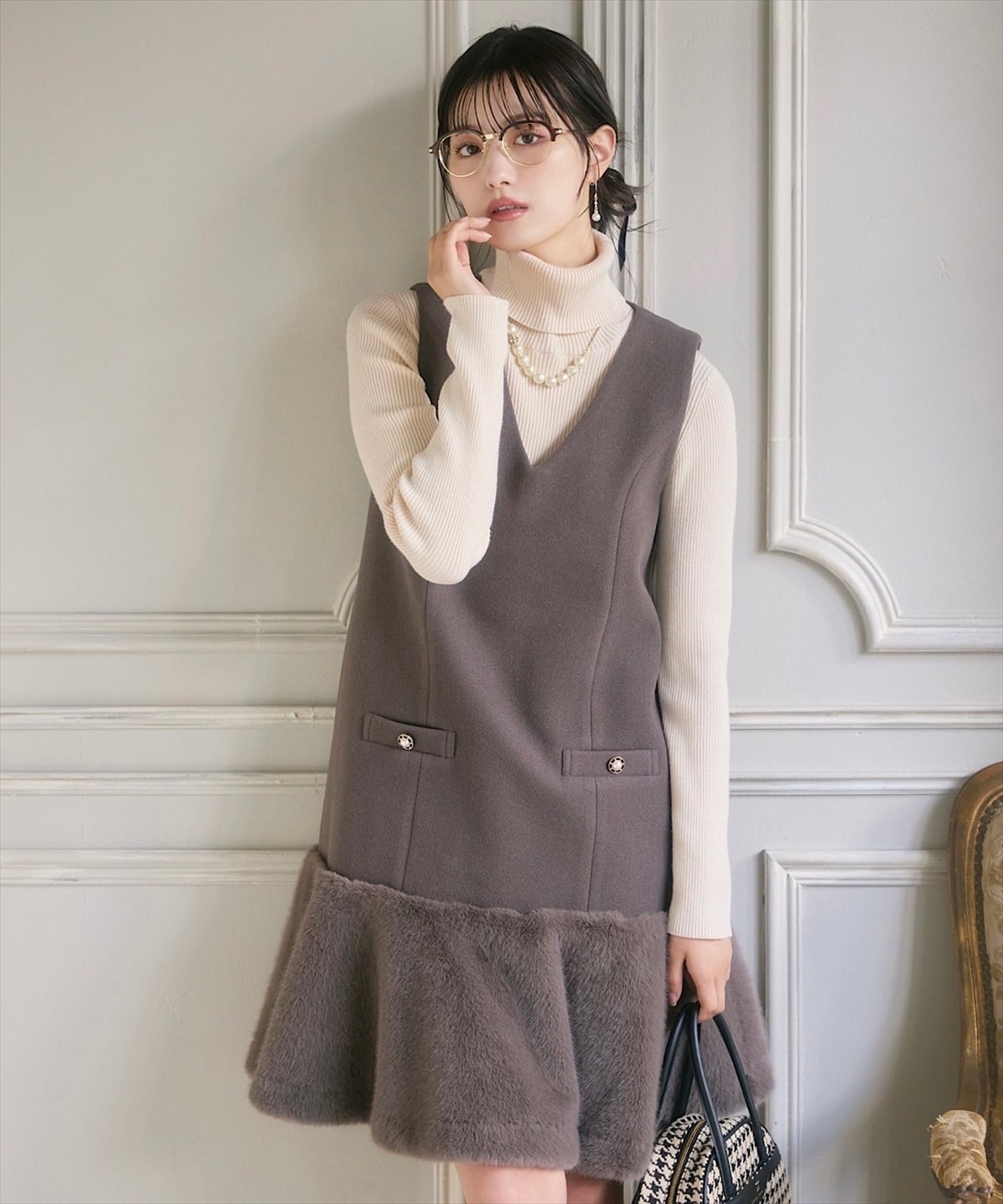 ヘムファーVネックノースリーブジャンパースカート(F エクリュ  