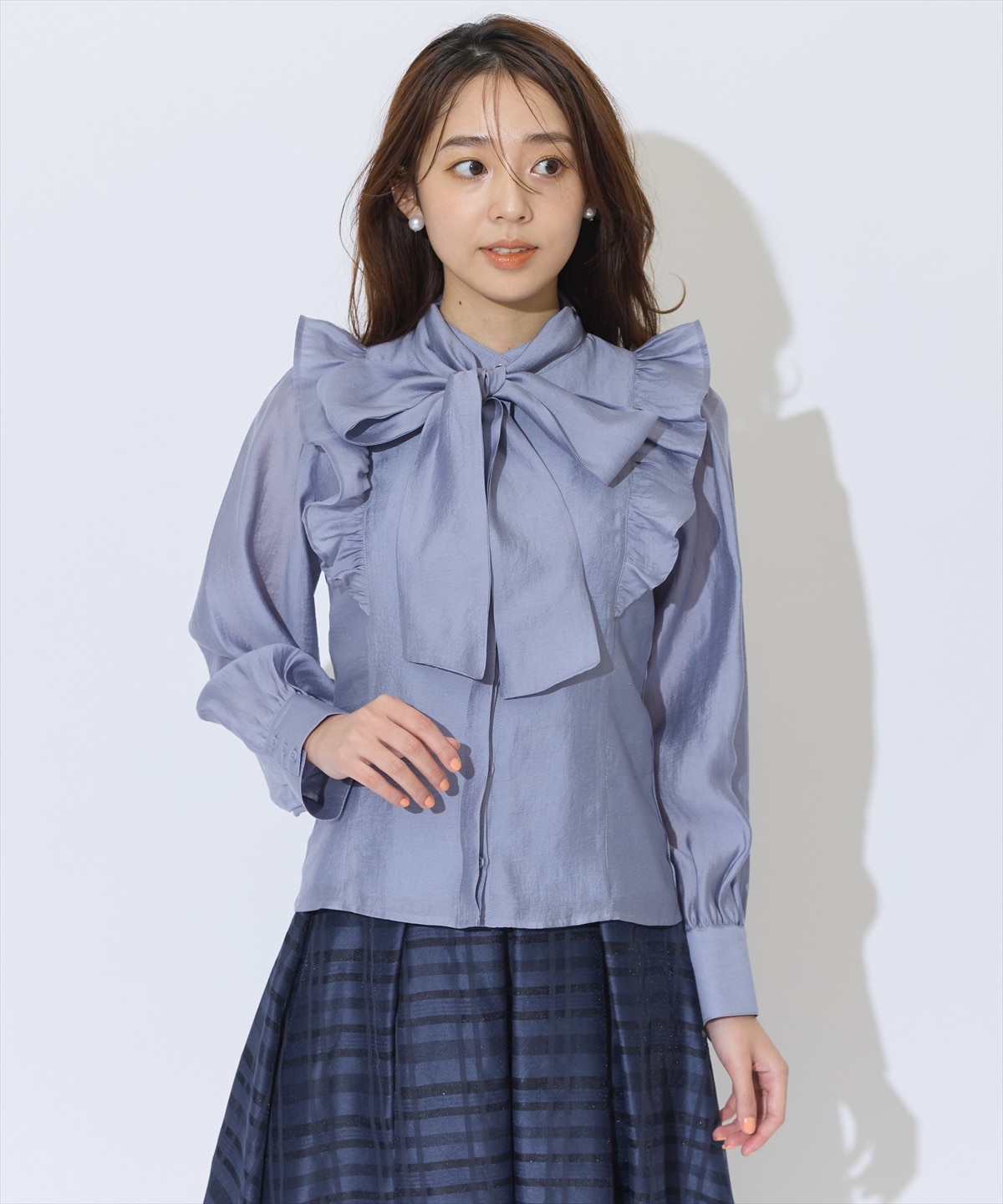 クレープフリルボウタイブラウス