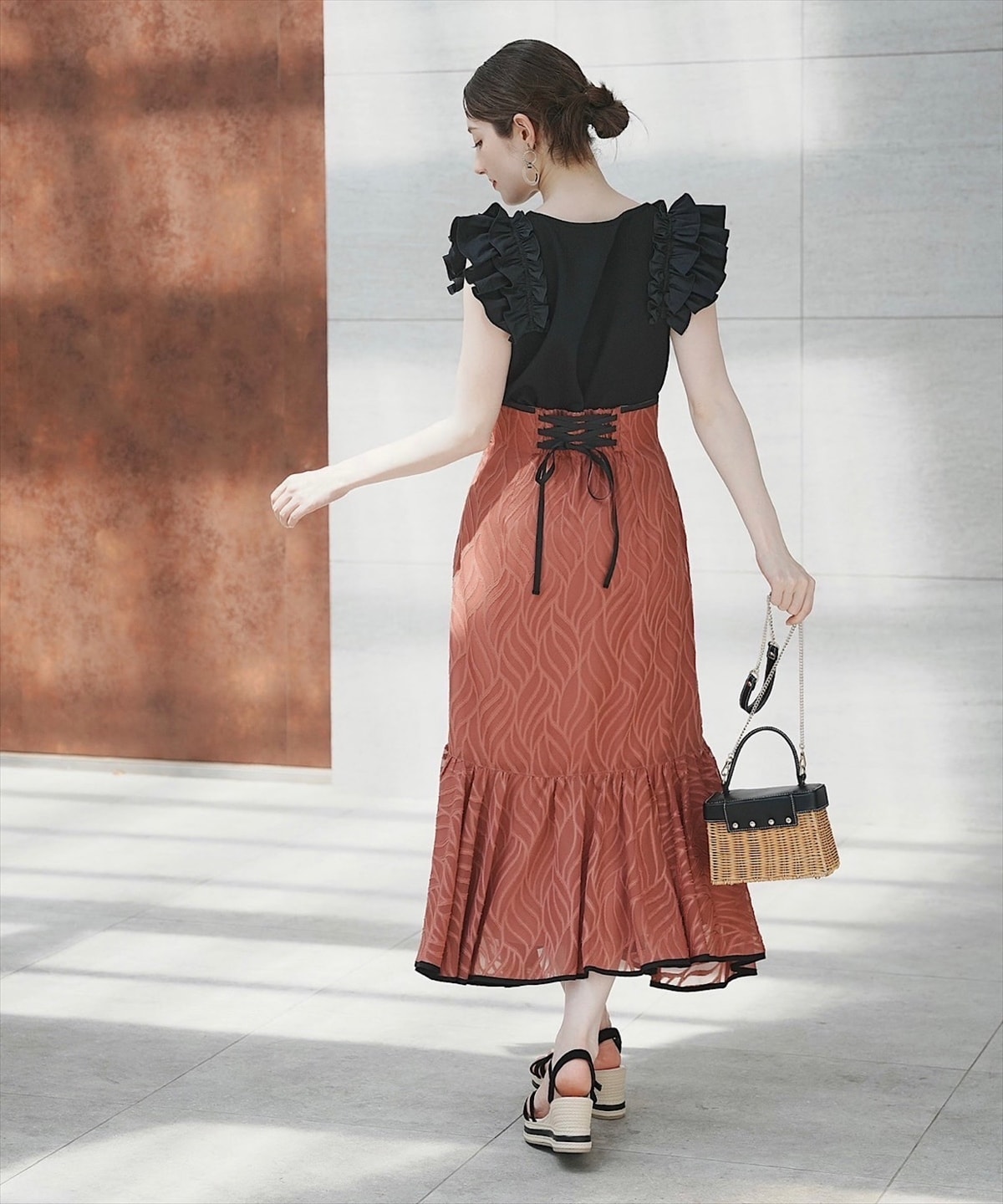 リーフオパールパイピングティアードスカート