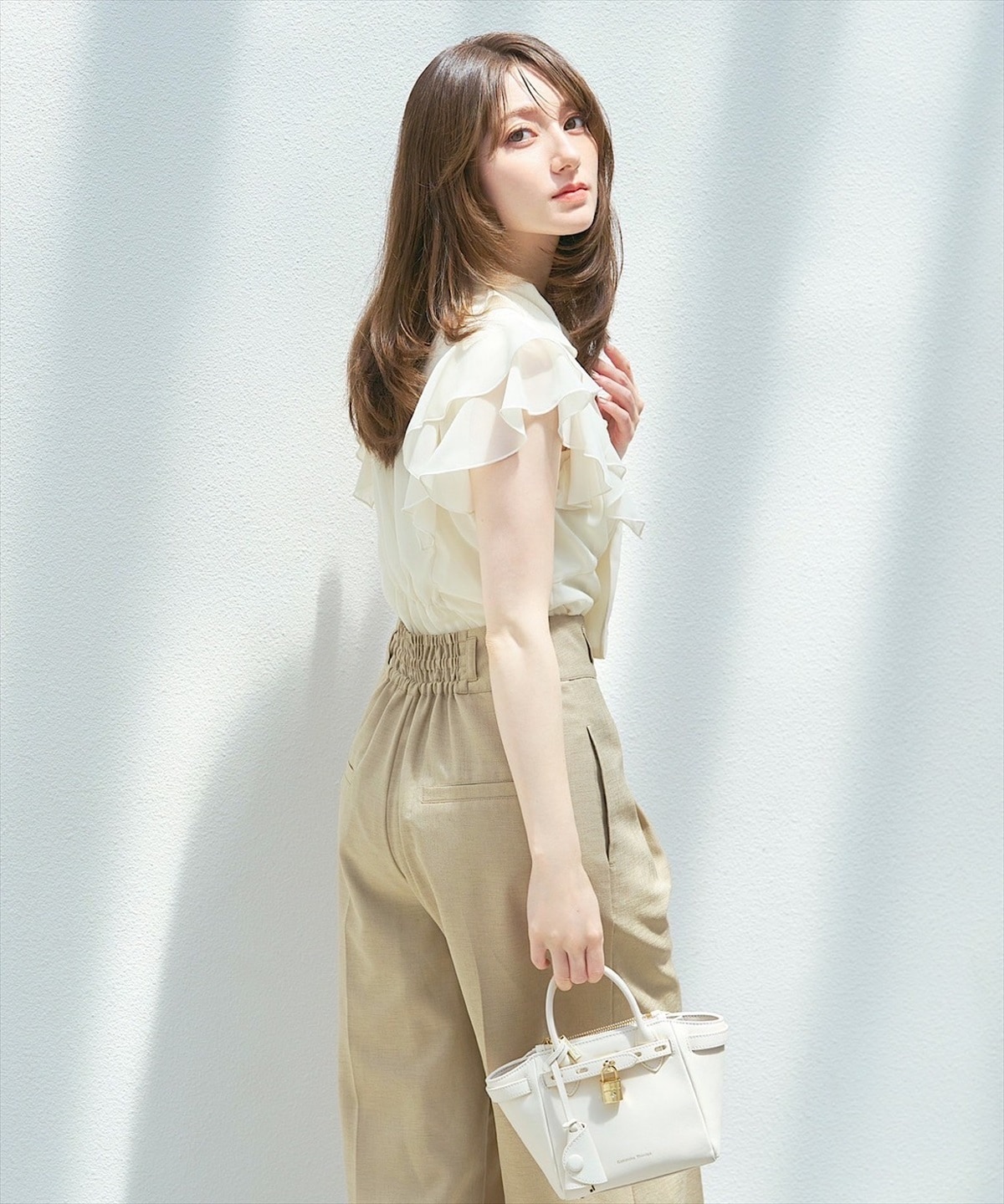 ツータック美シルエットワイドパンツ