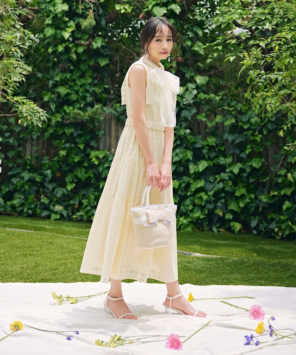 アイレットレース×チュールボウタイワンピース