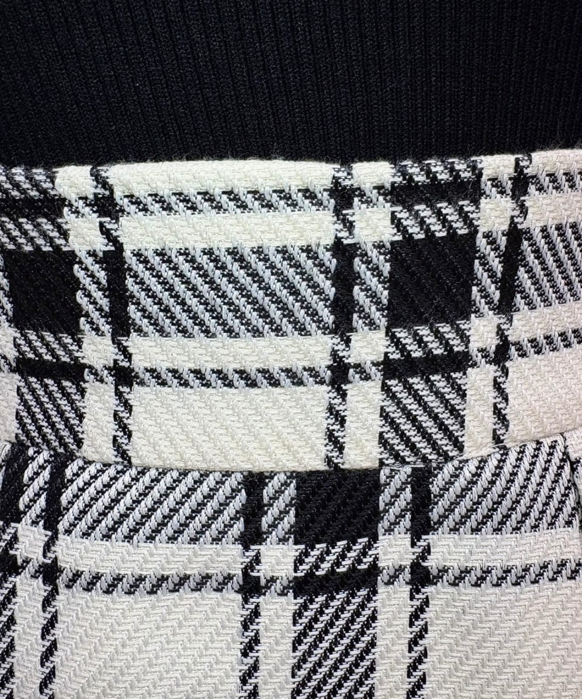 リボンベルト付きチェックフレアスカート