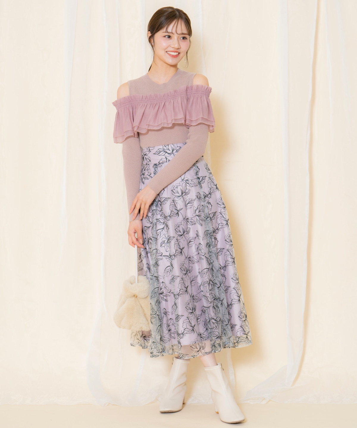 シアーフリルニット