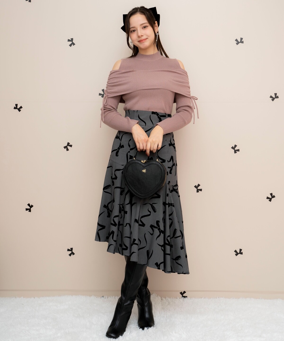 ギャザーリボンオフショルニット