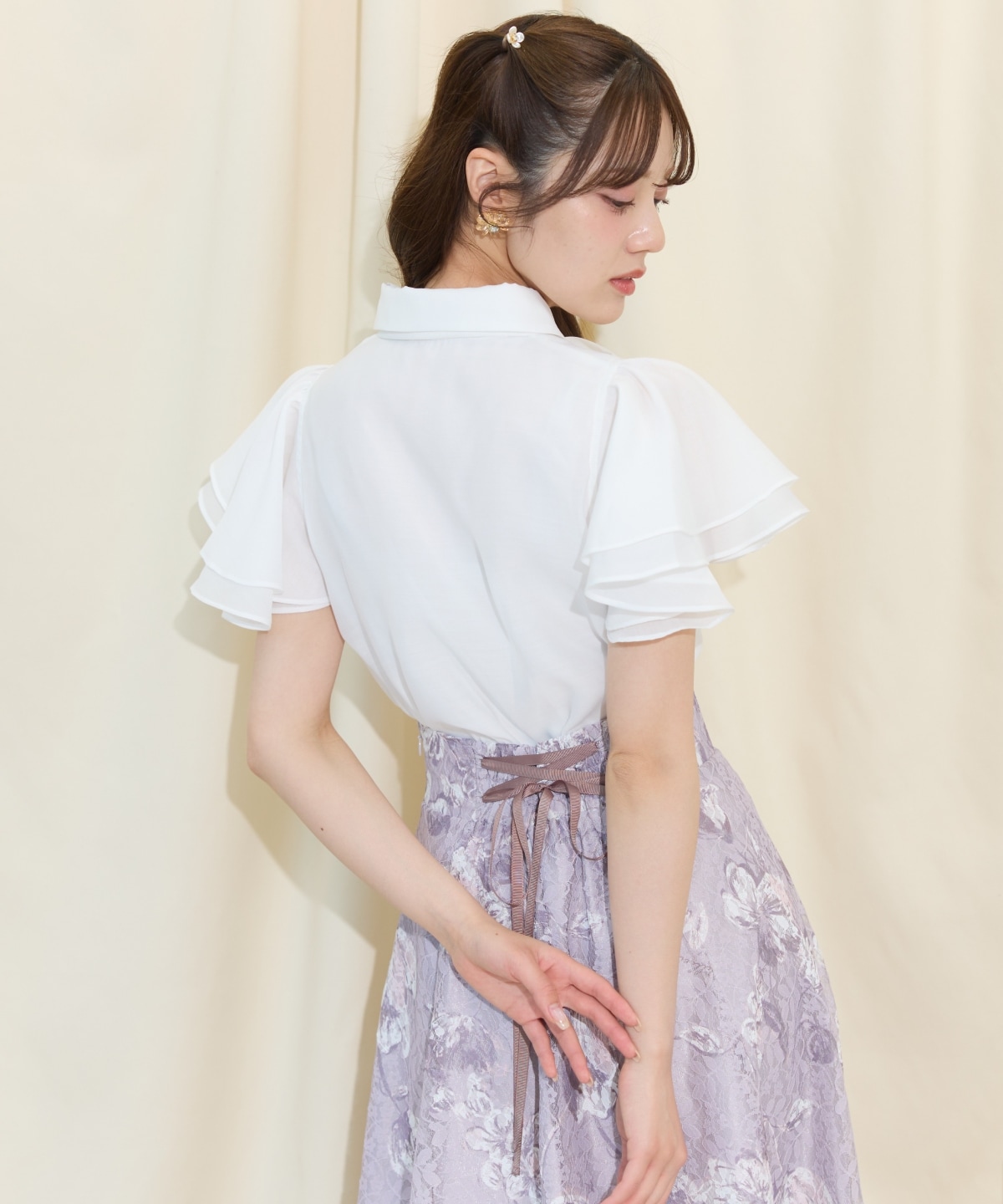 フレアスリーブリボンタイブラウス