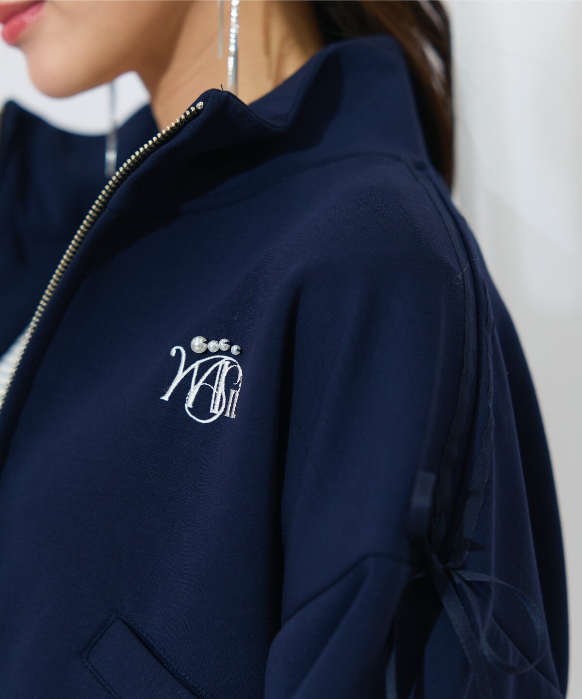 ロゴ刺繍リボントラックジャケット