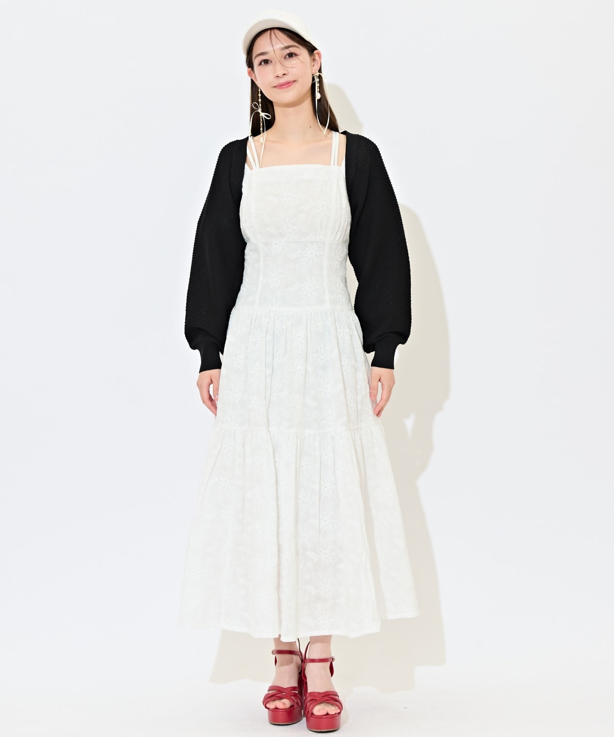 ショート丈柄編みボレロ