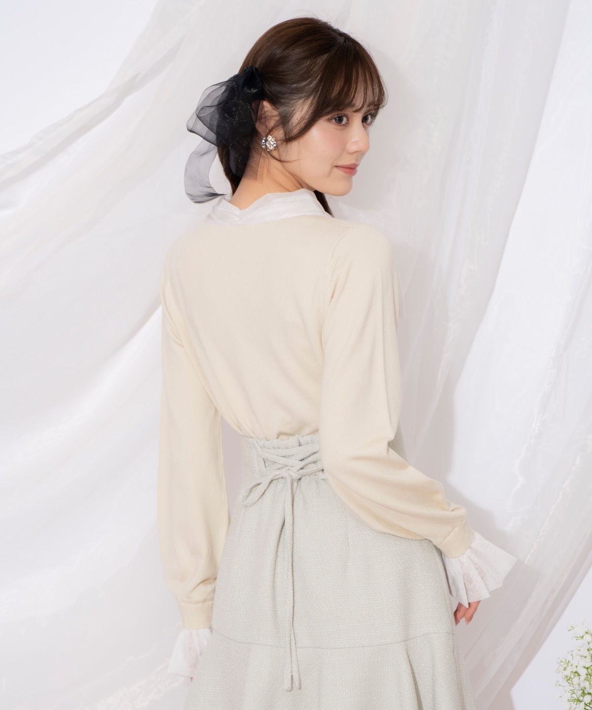 レイヤード風ボウタイニット