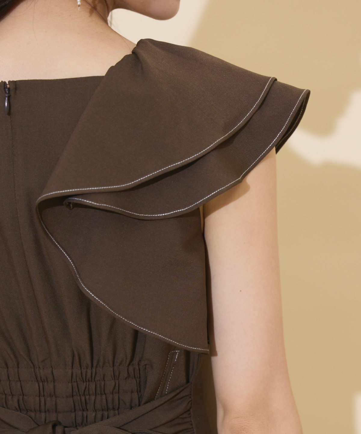 ラッフルスリーブバックリボンワンピース