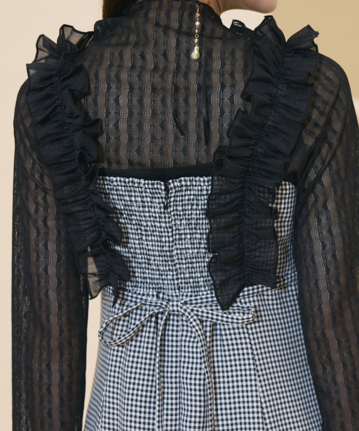 フリルショルダーマーメイドワンピース