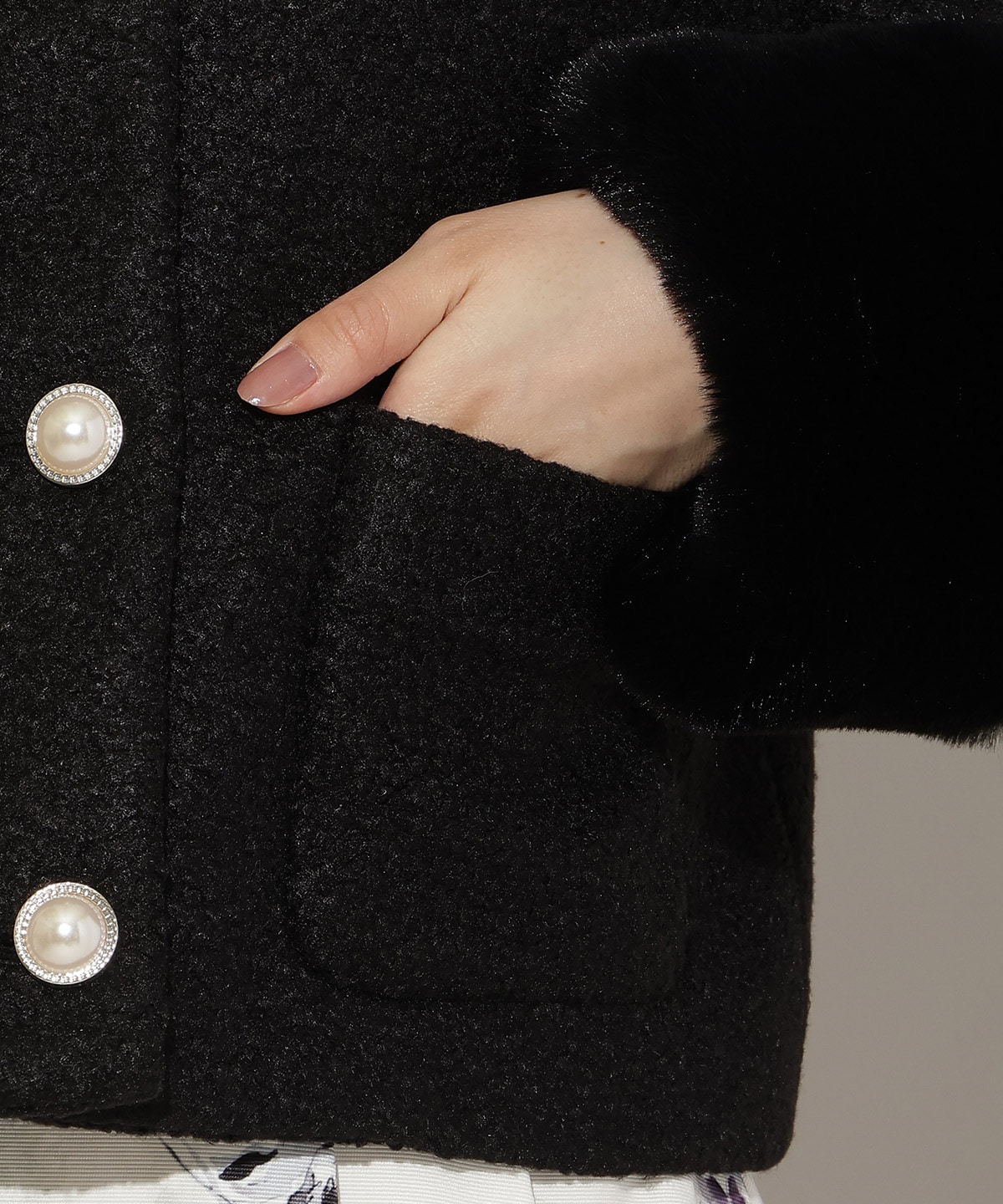 【再入荷予約受付中】ノーカラーブークレショートコート