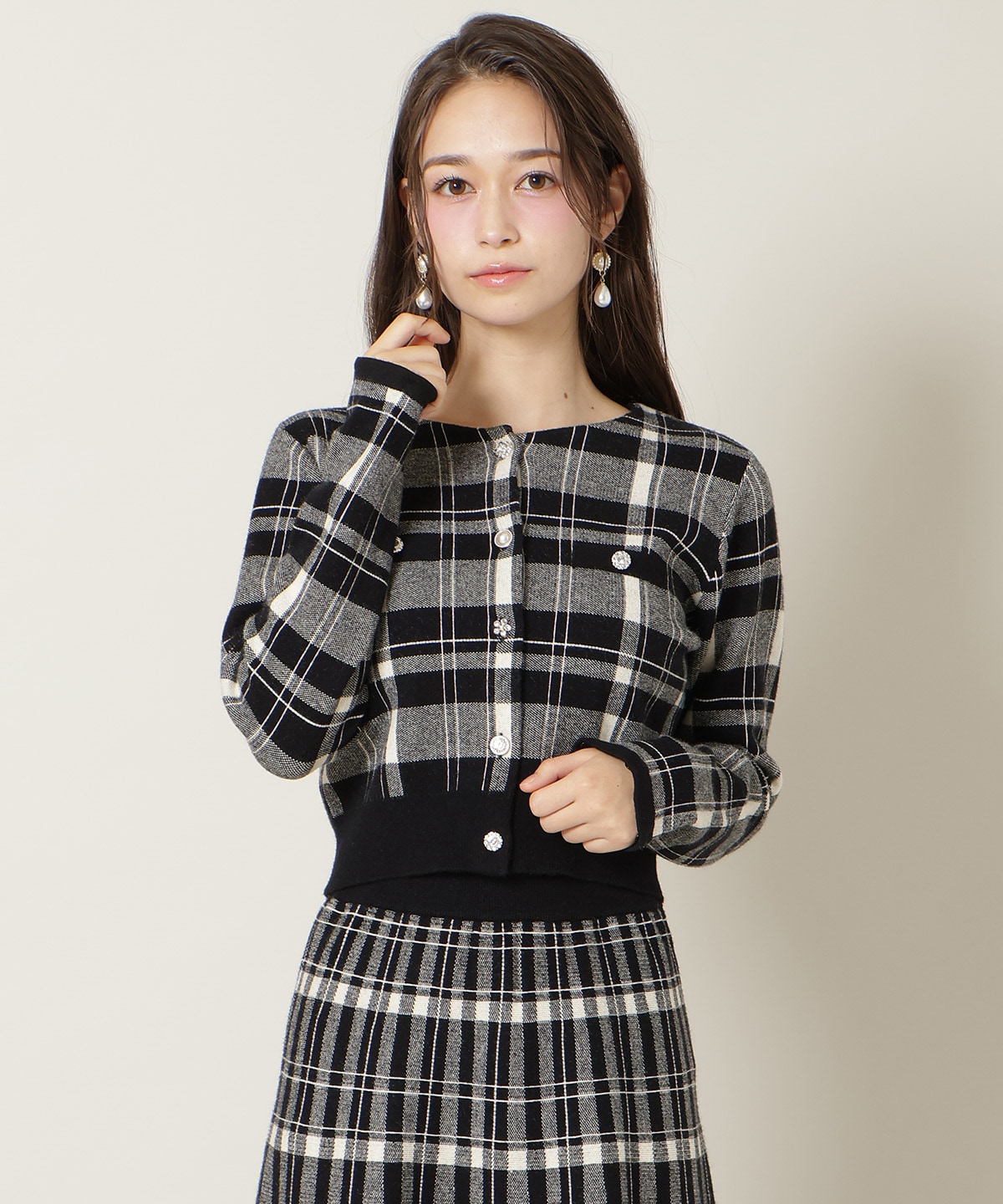 【新色追加】チェック柄ファーカフスカーディガン