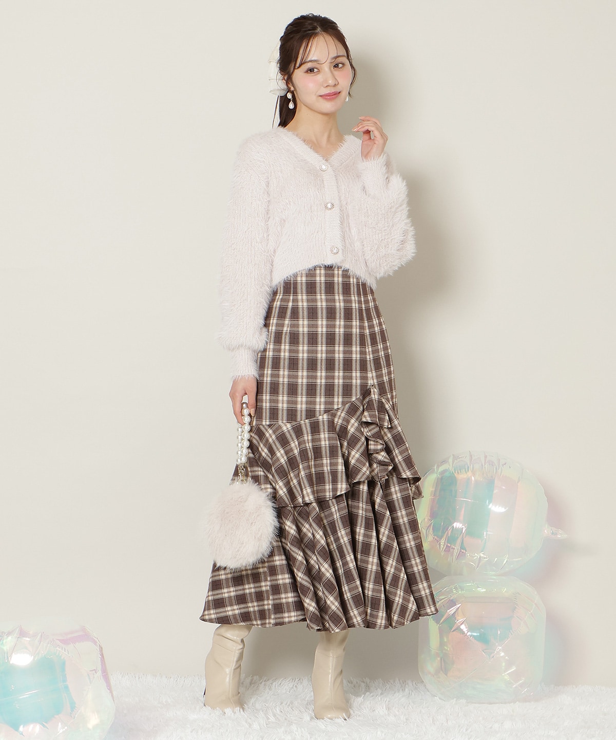 【1/1(thu)10時発売 New Year's Item】Vネックラメフェザーカーディガン