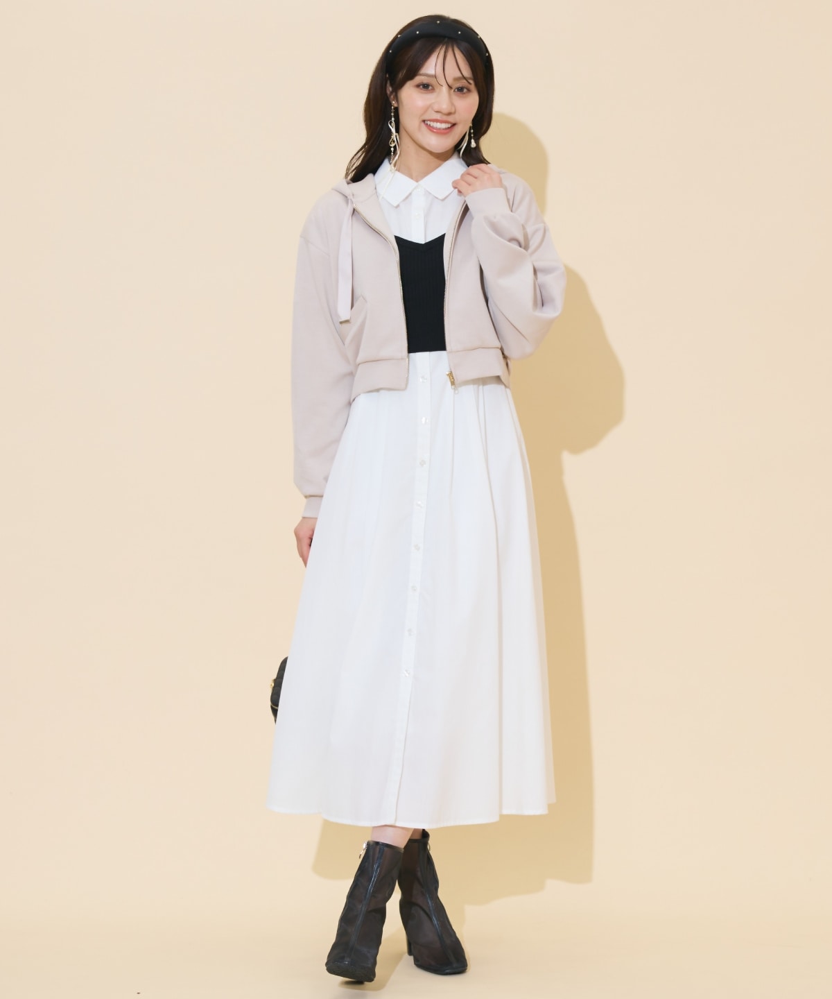 ロゴテープパーカー