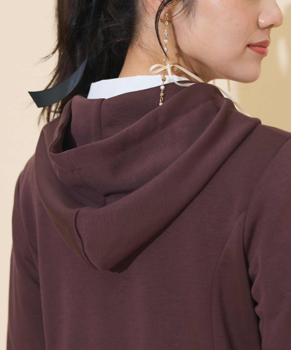 ペプラムパーカー