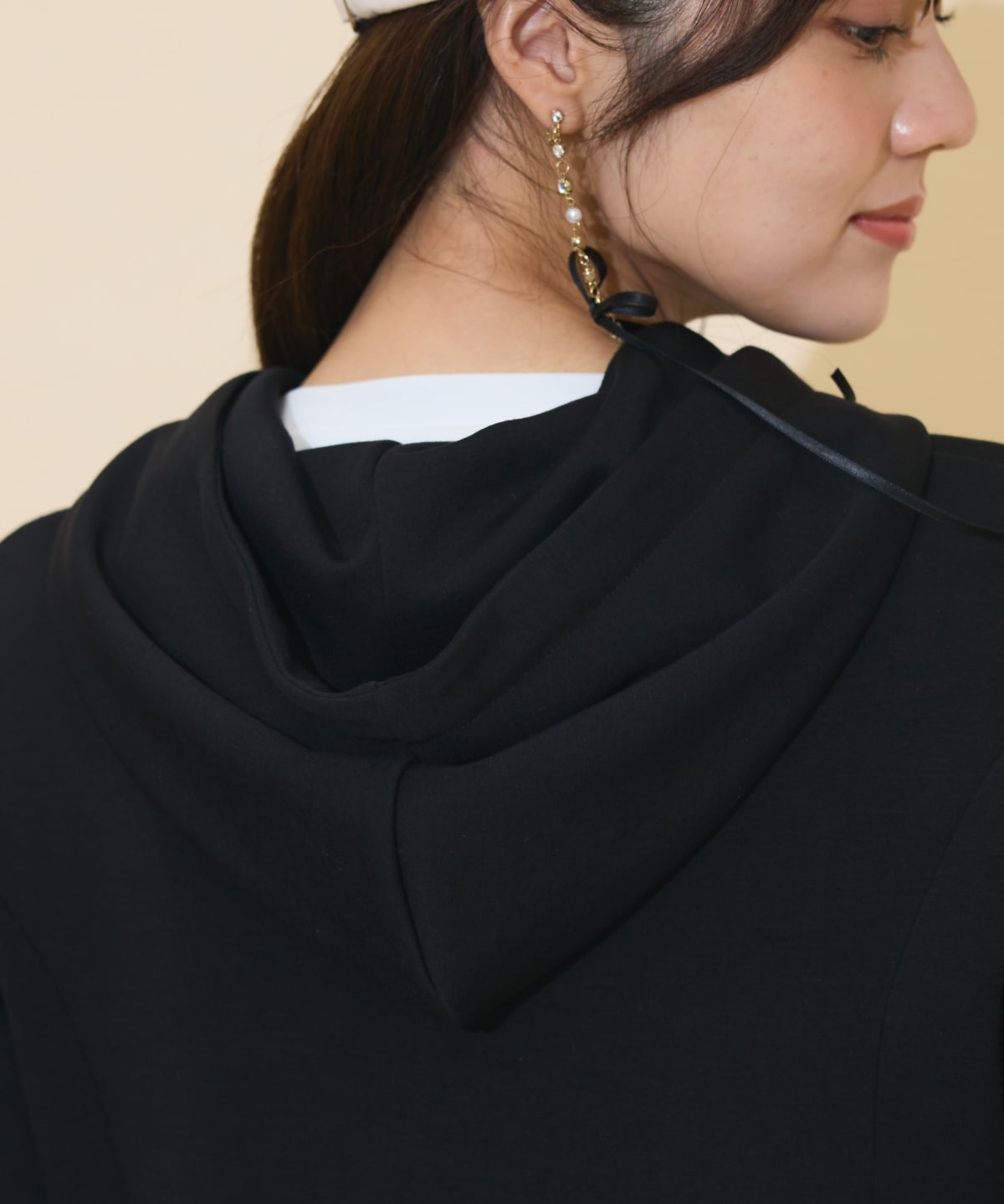 ペプラムパーカー