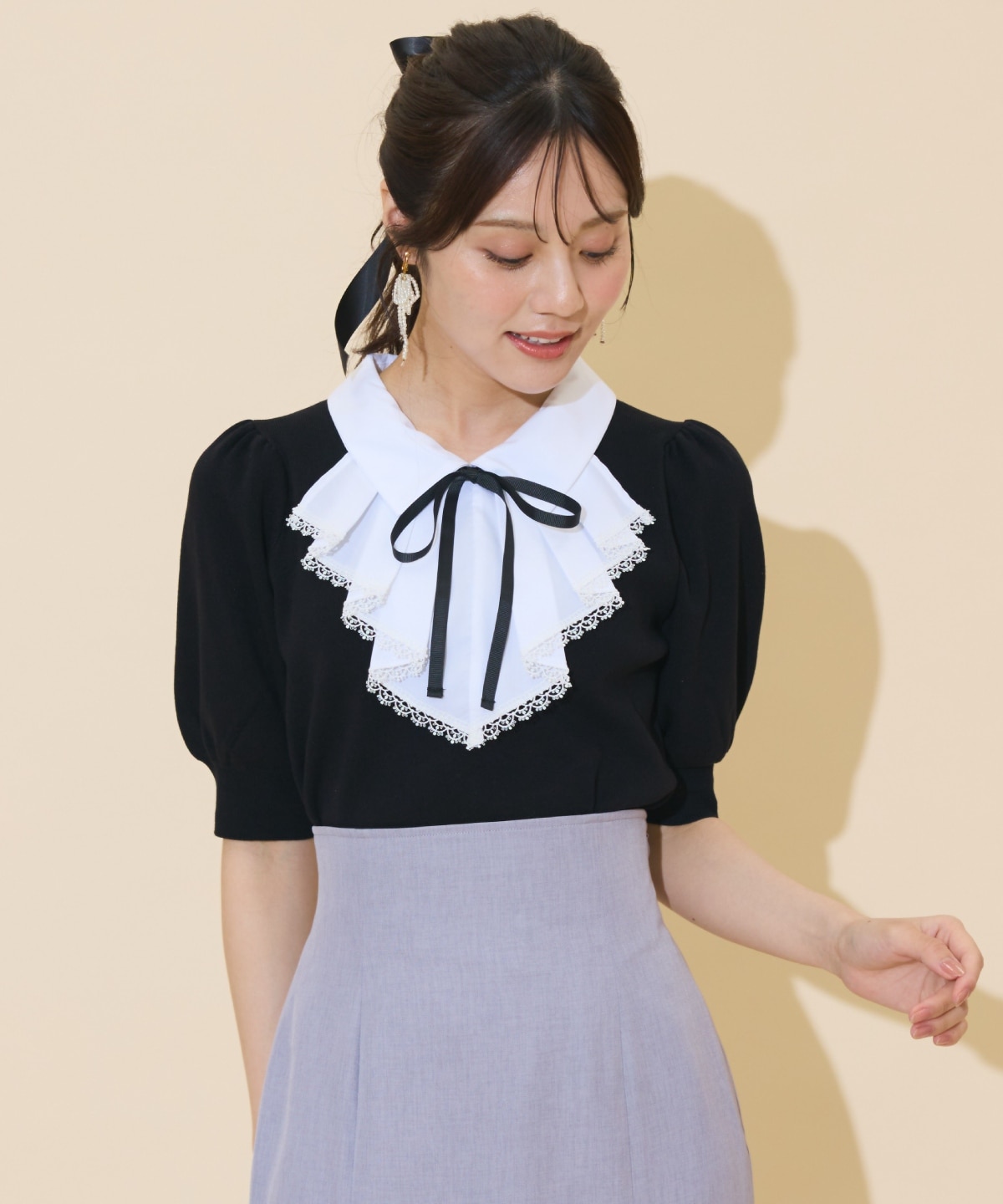 レースラッフルプルオーバー