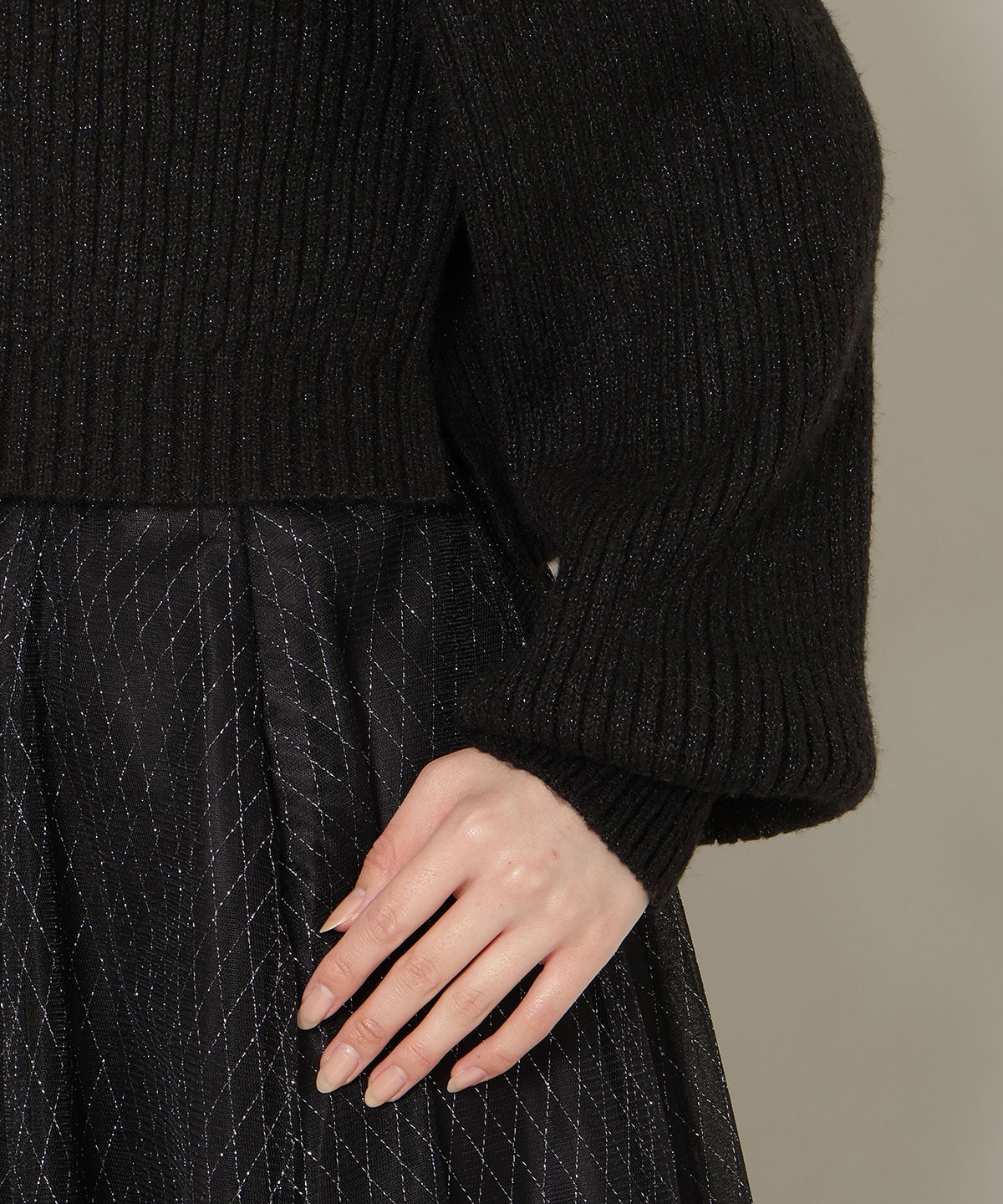 【12/5(fri)10時発売】ブローチ付きクロップドラメニット