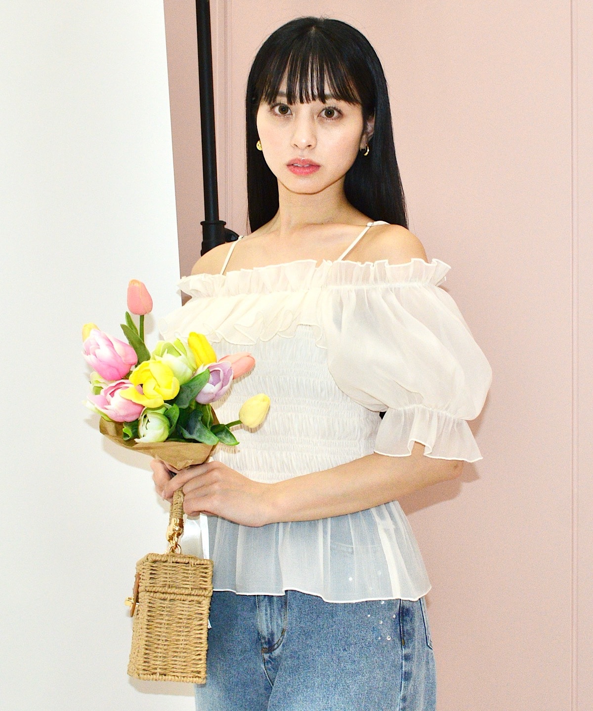 シャーリングペプラムブラウス