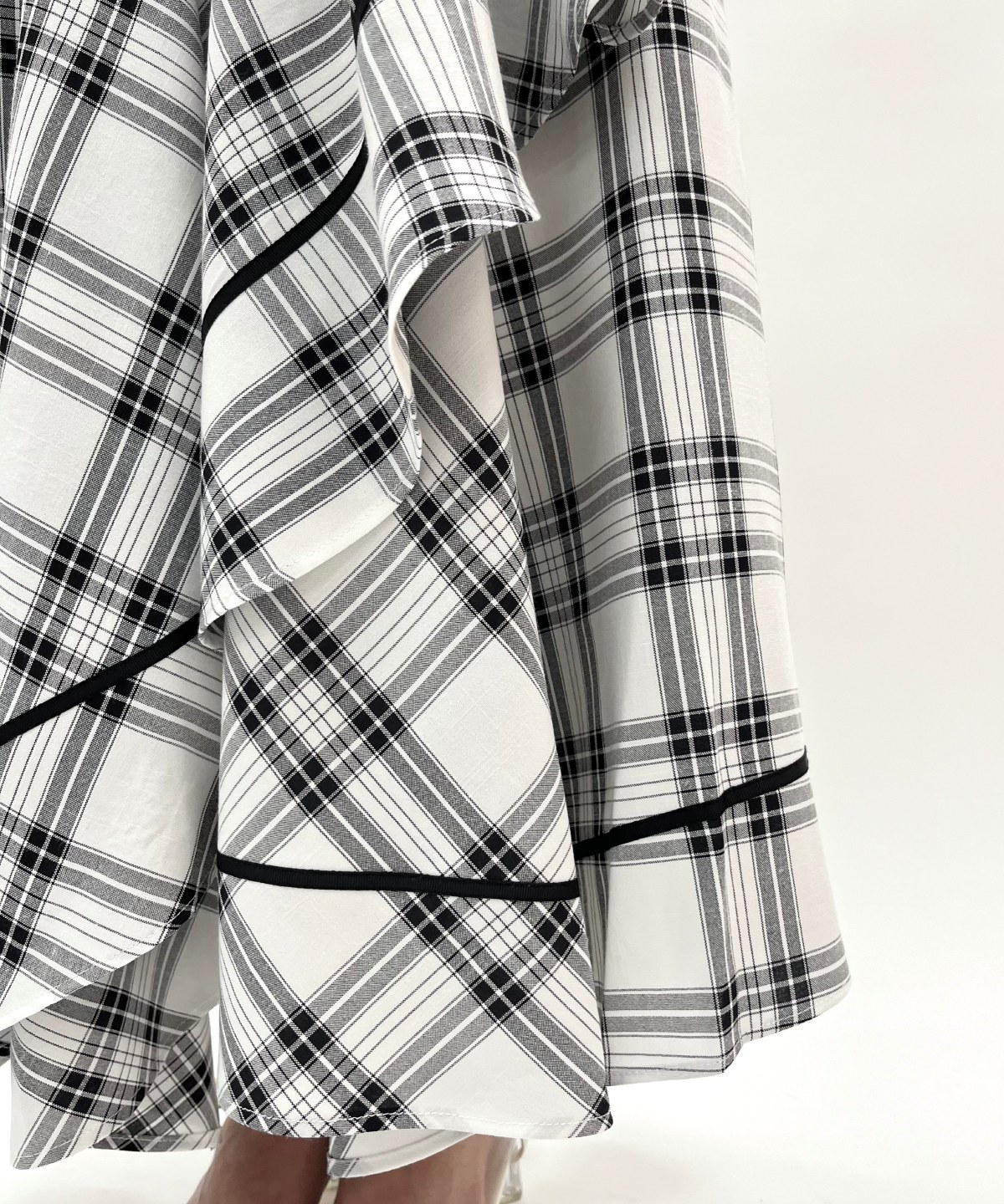 ベルト付きハンカチヘムスカート