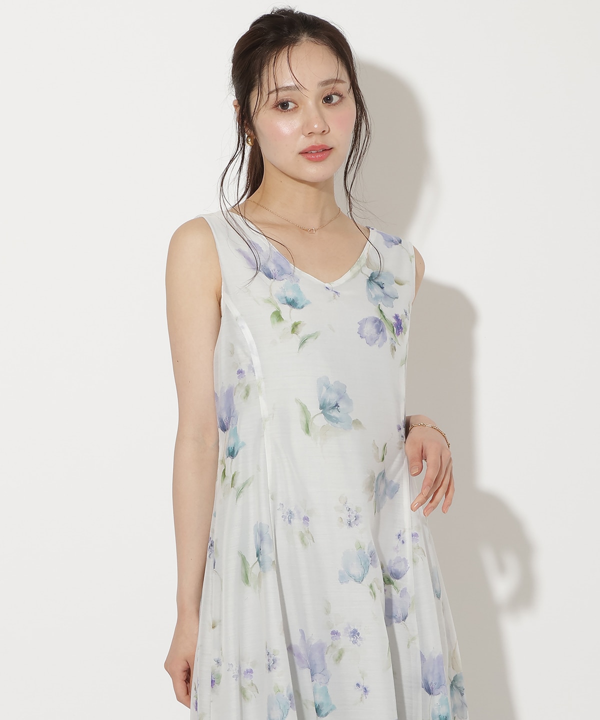 【6/11(thu)10時発売】ウォーターフラワープリントリバーシブルワンピース