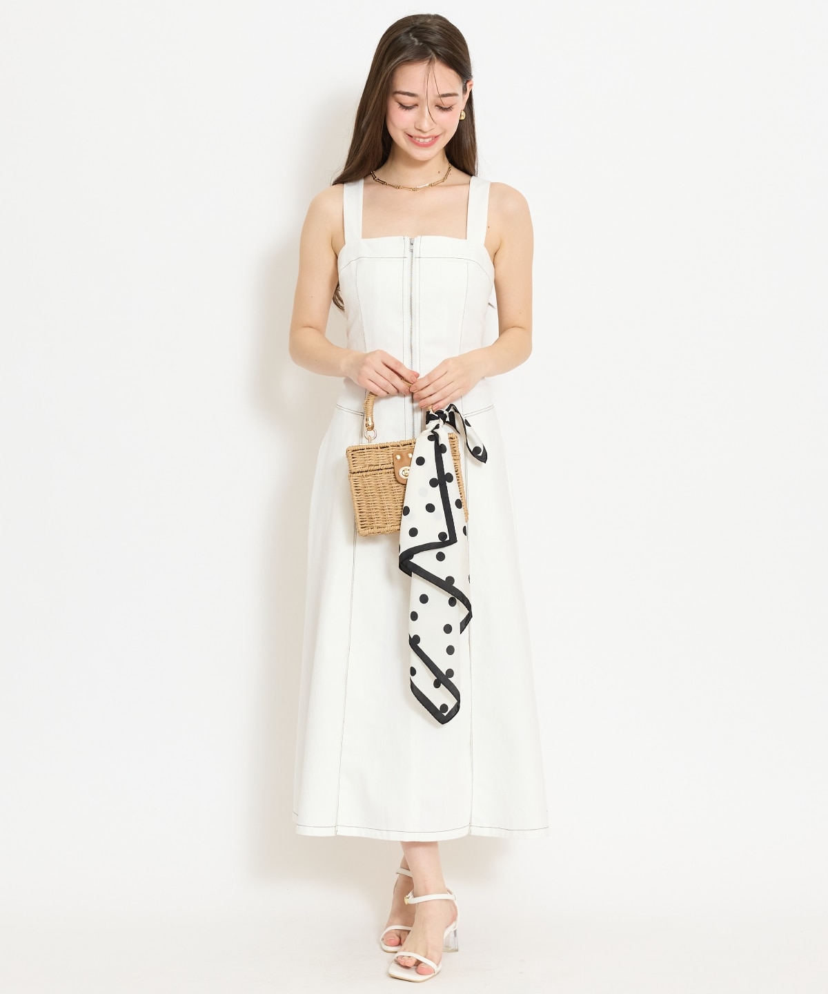 ステッチデザインフロントZIPワンピース