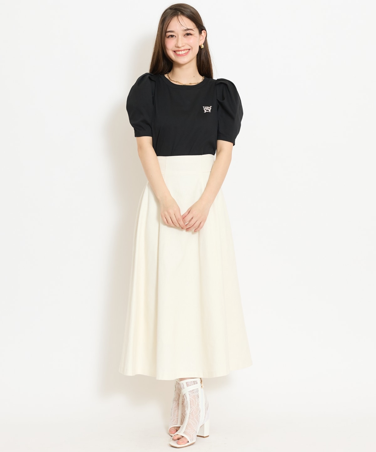 ロゴ刺繍タックスリーブTシャツ