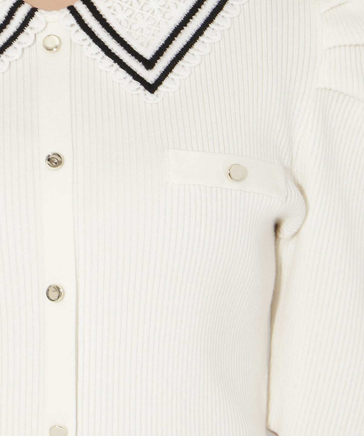 バイカラーレース襟リブニット