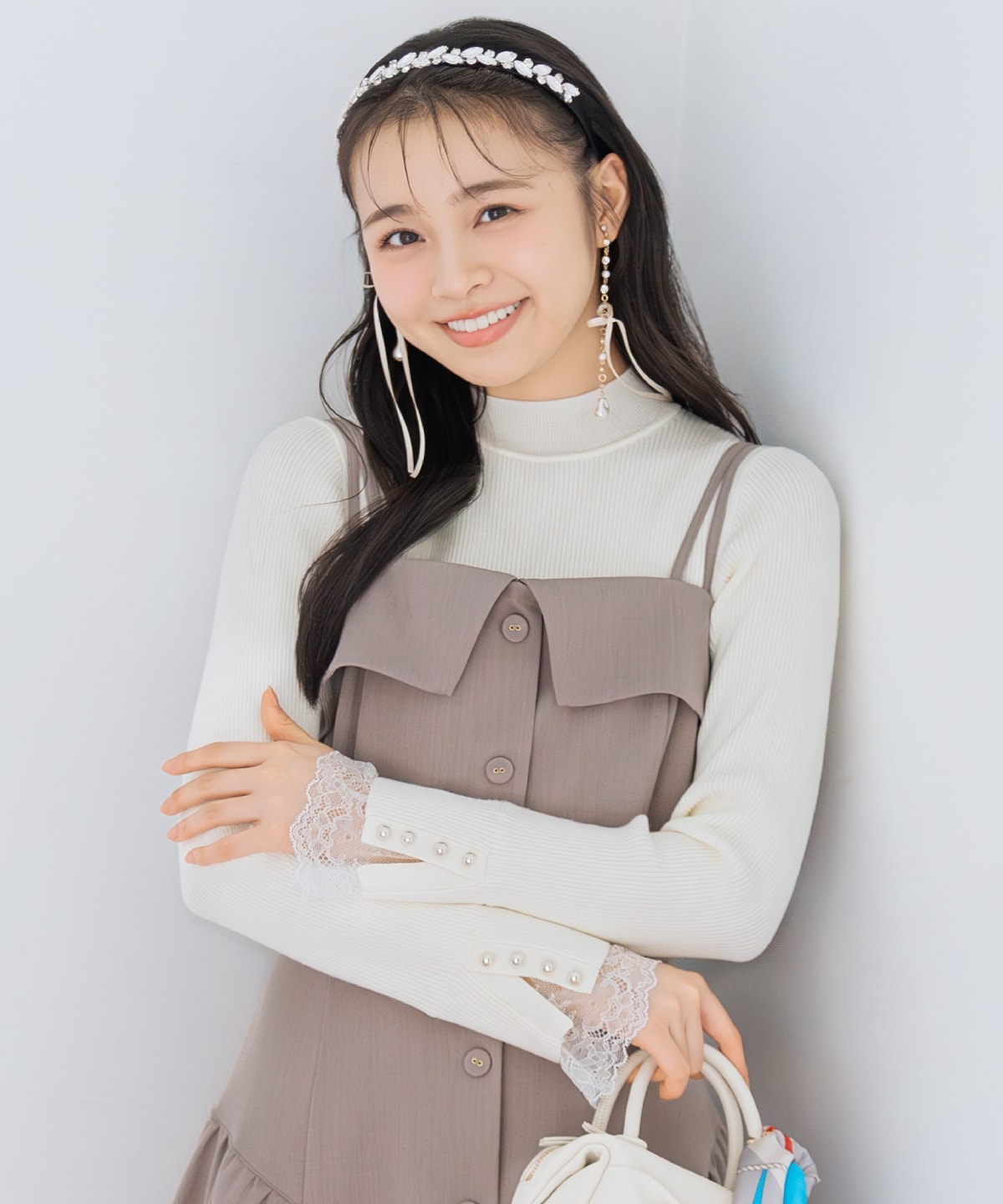 袖口レースハイネックリブニット