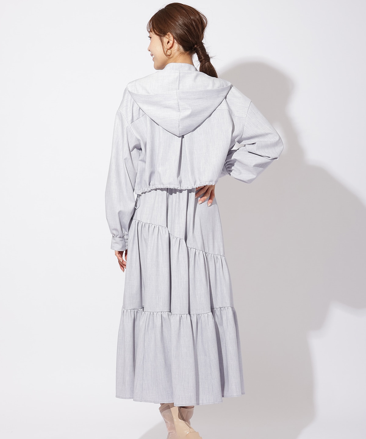 クロップドフーディ+ティアードワンピース アンドクチュール 【公式通販】