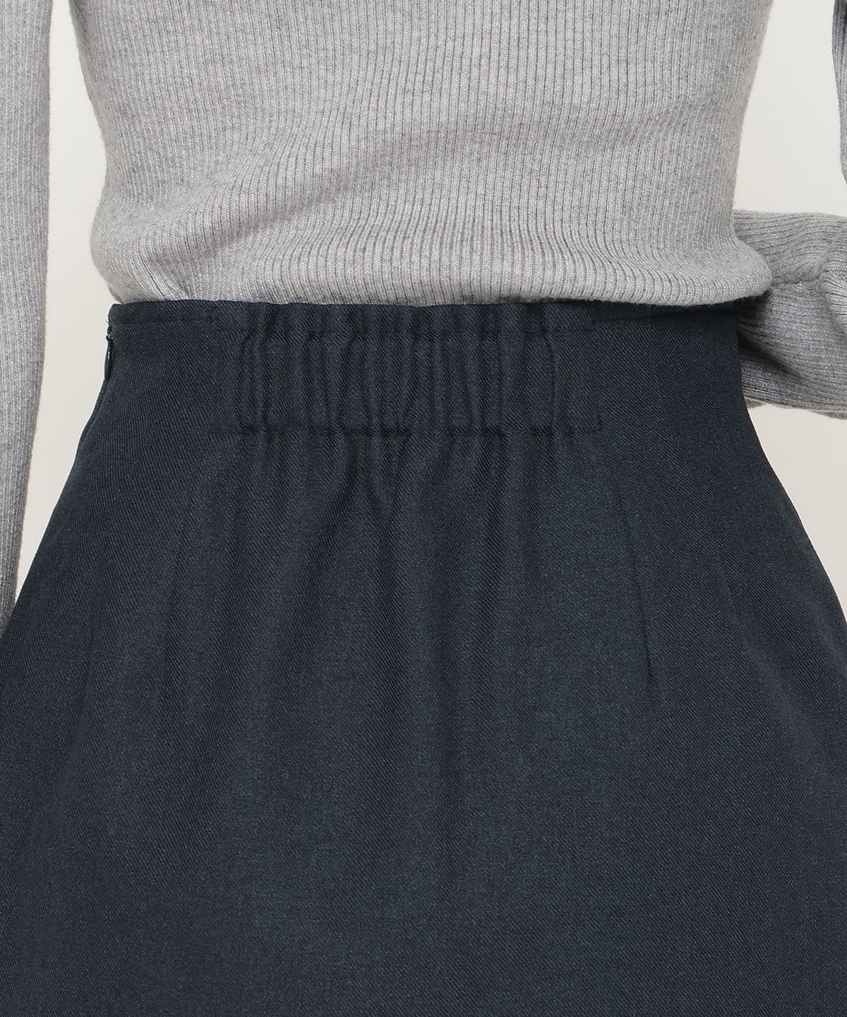 フラップミニスカート