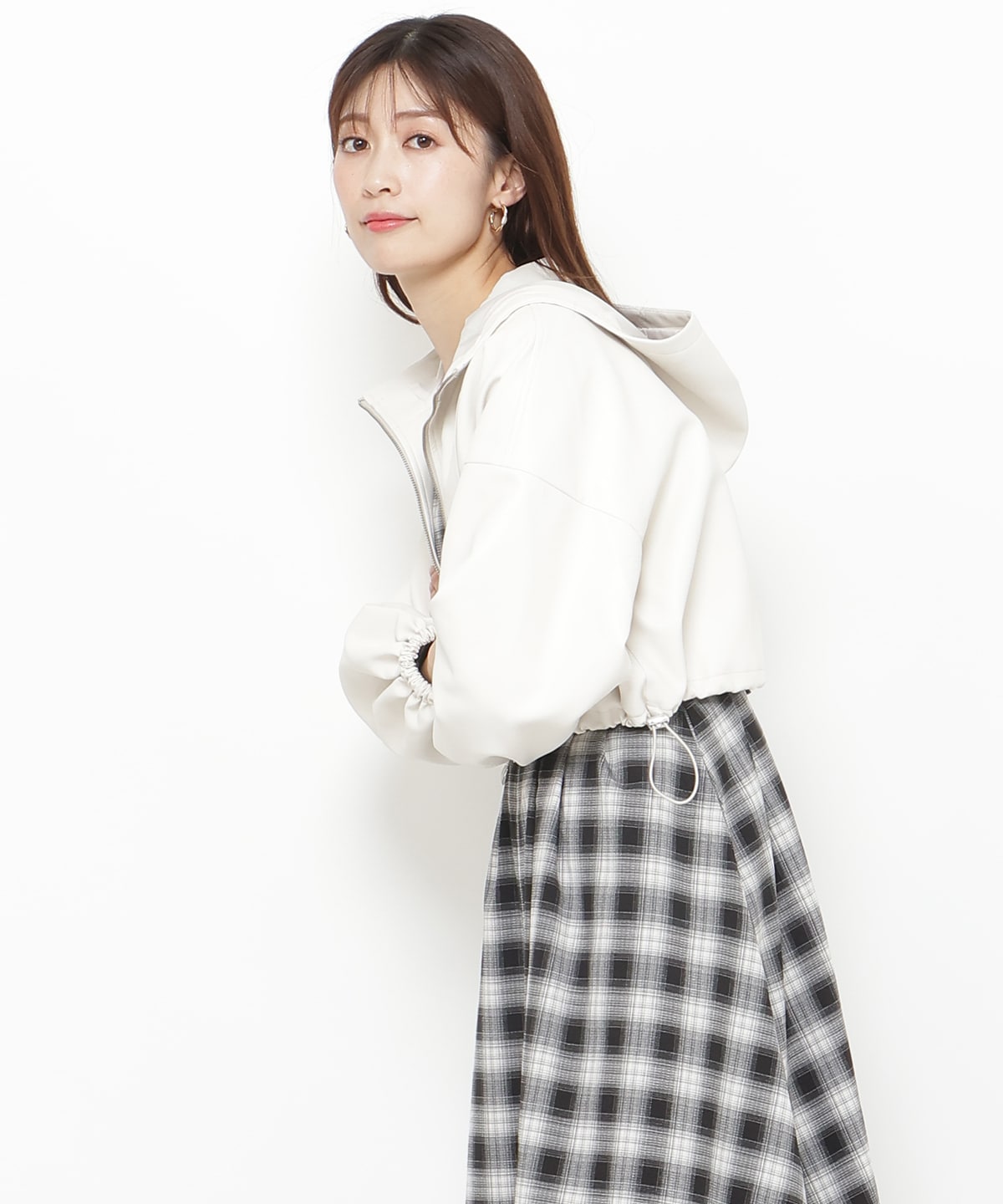 フェイクレザークロップドマンパ