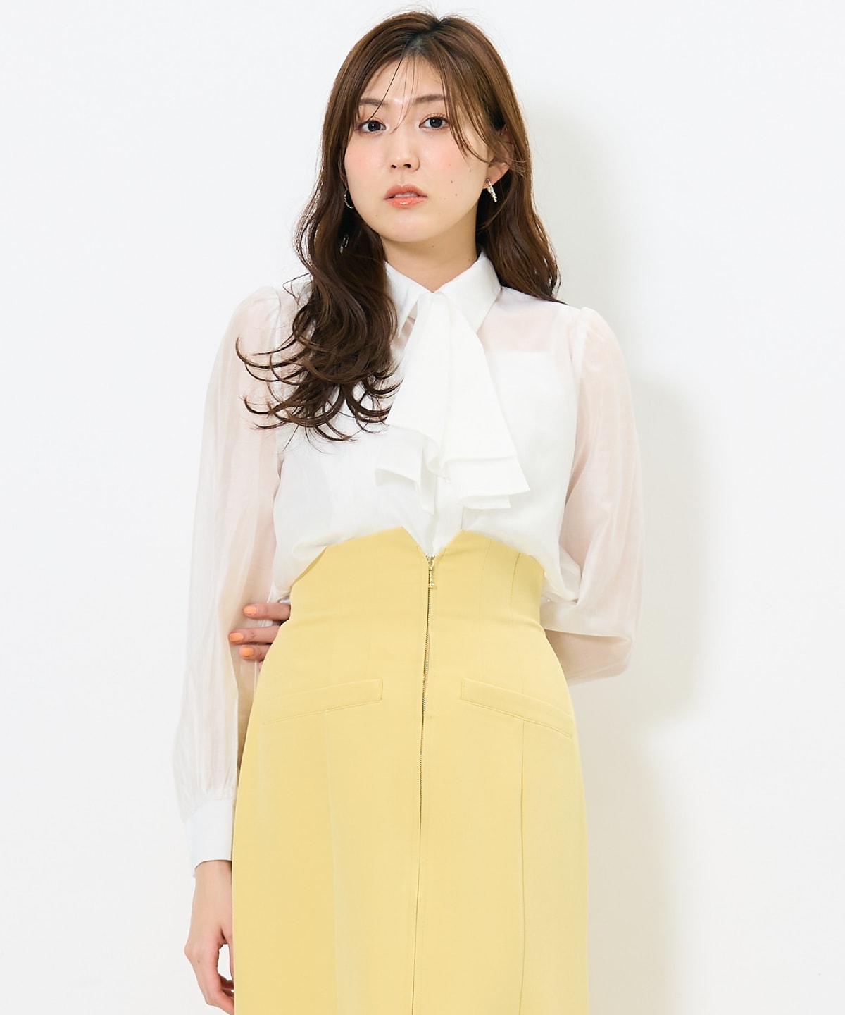 リボンタイ付きオーガンジーシャツ