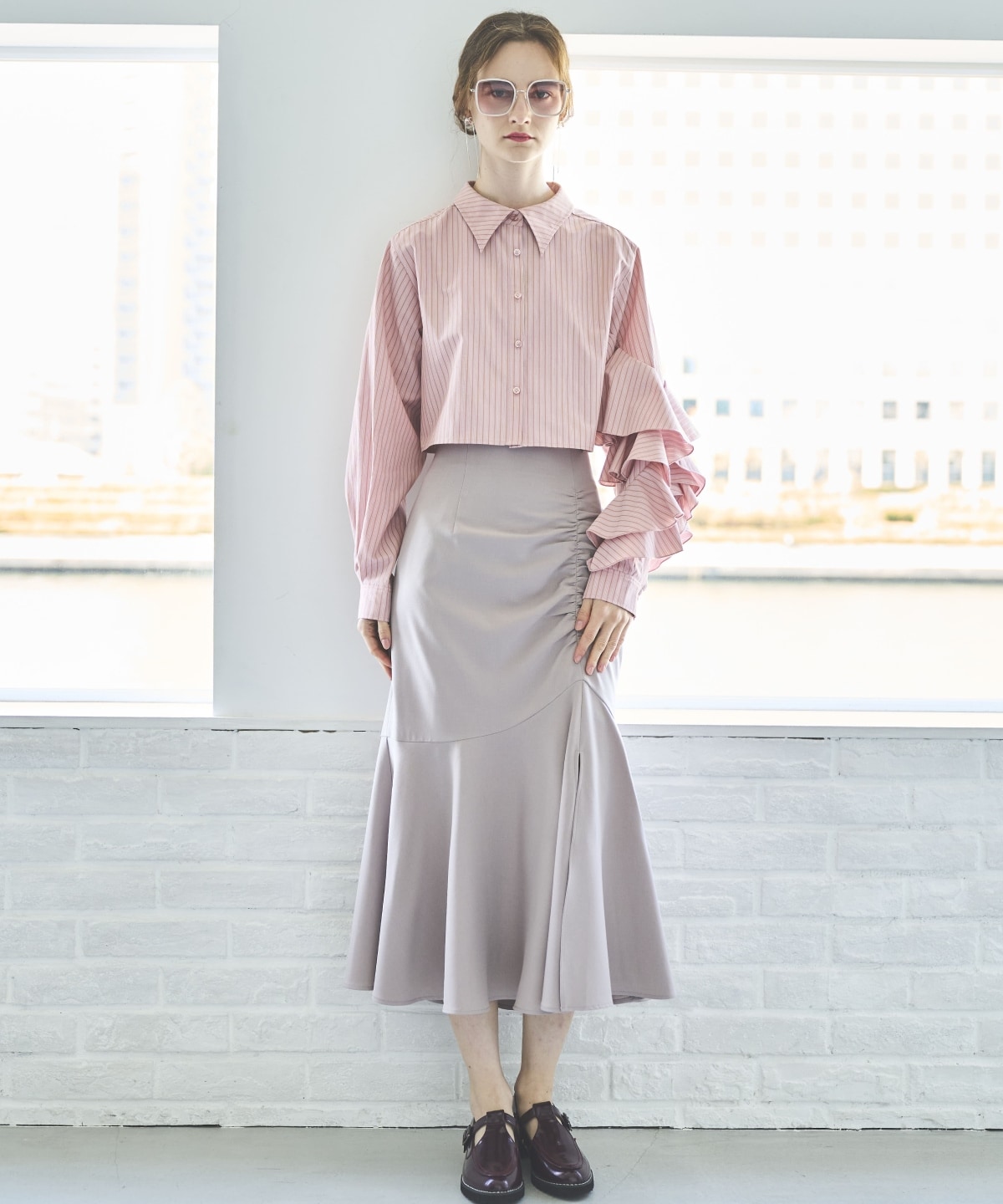 ストライプアシメフリルクロップドシャツ