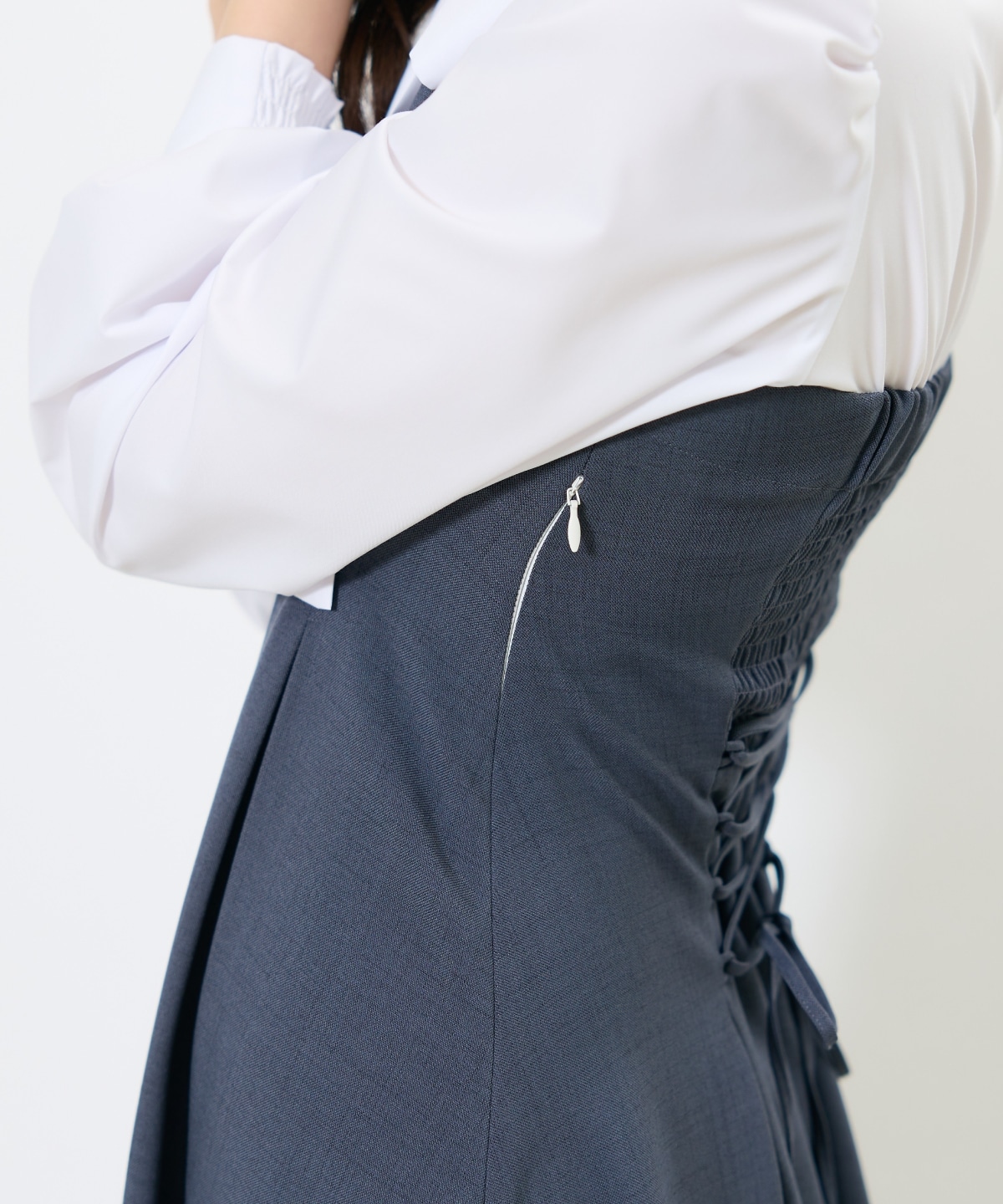 ヨーク切替リボンタイワンピース