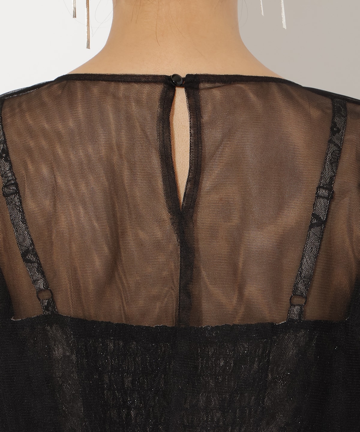 チュールフリルブラウス+レースキャミドレス