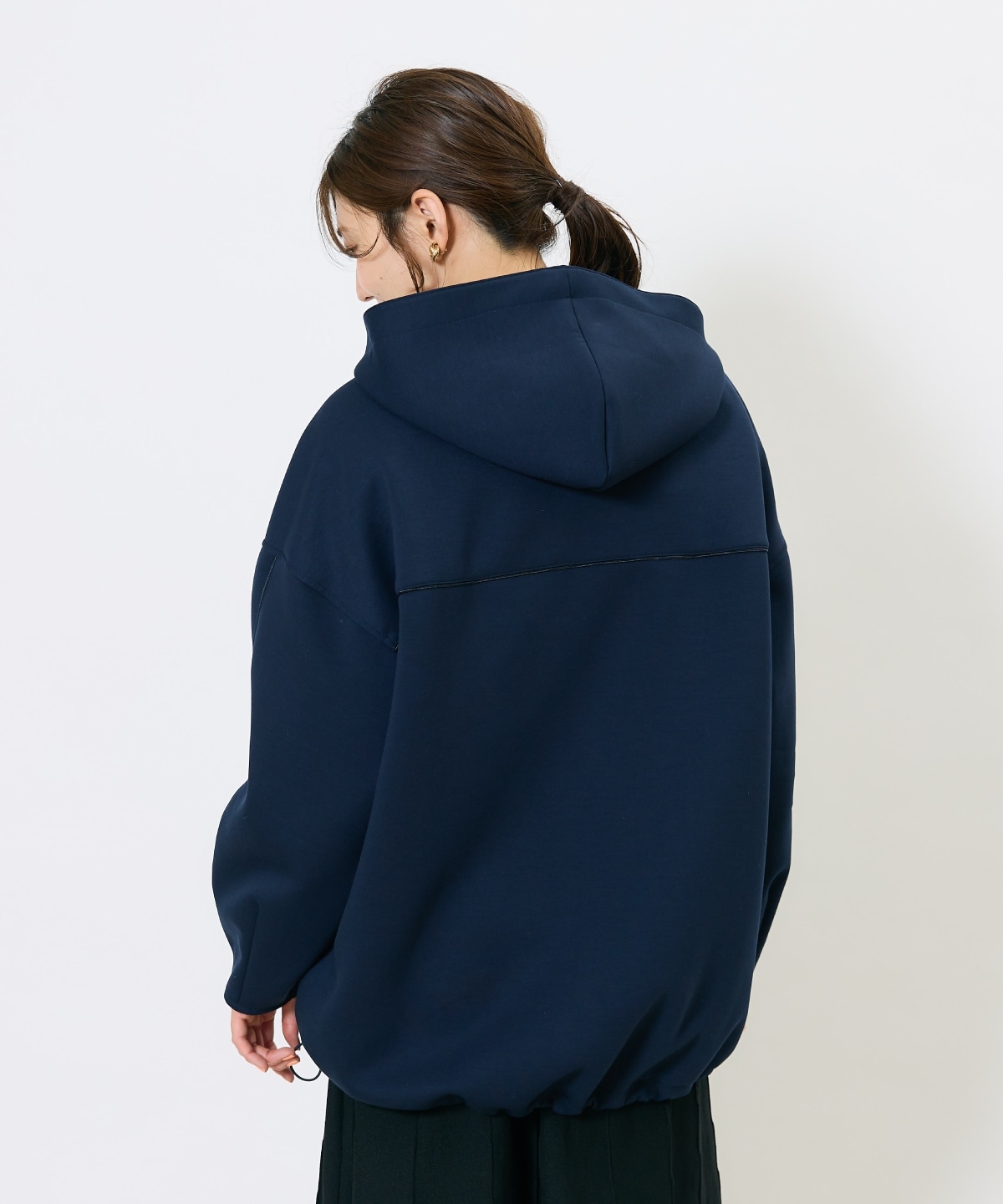 ダンボールポンチフーディーブルゾン