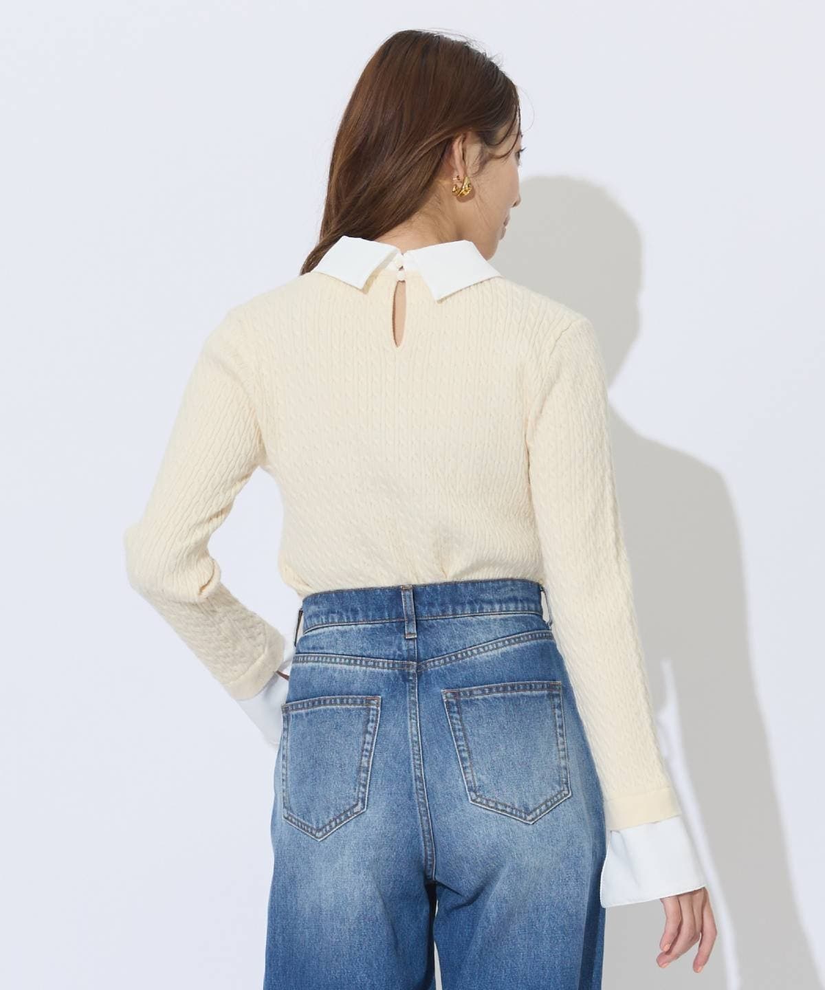 シャツレイヤード風ケーブル編みプルオーバー