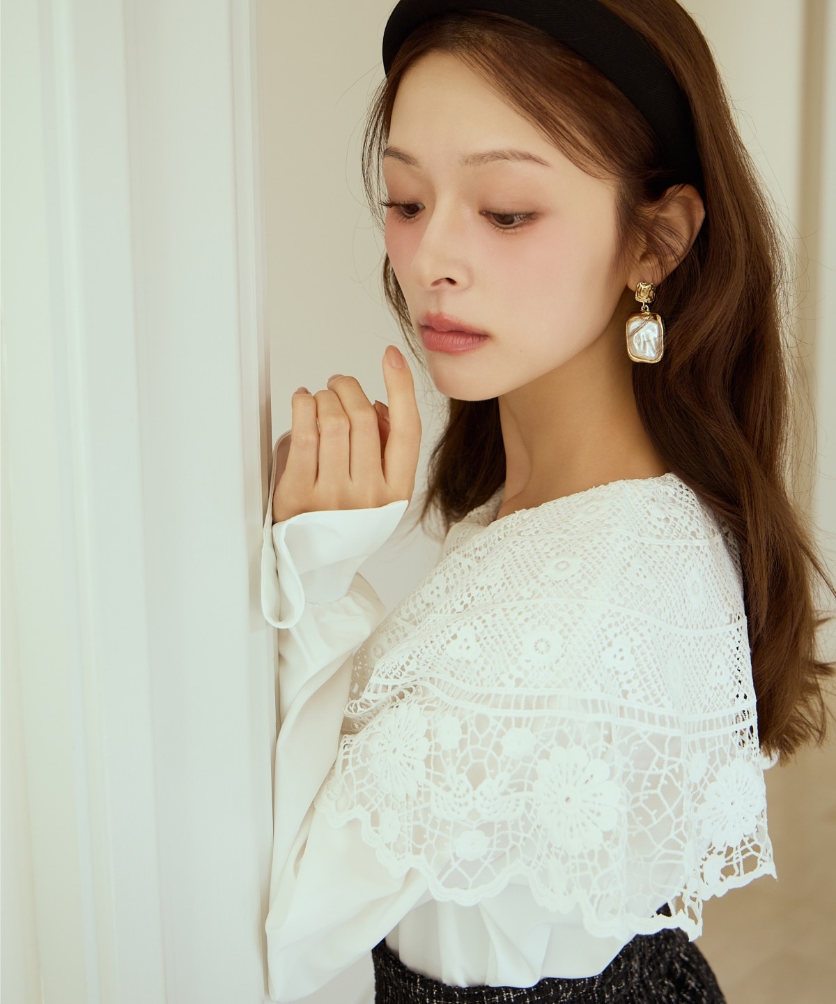 レースカラーブラウス