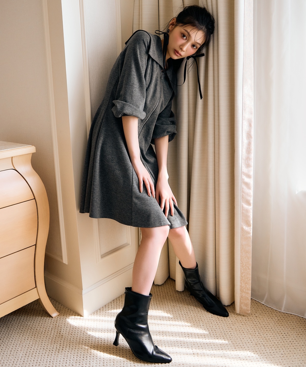 センターZIPミニワンピース