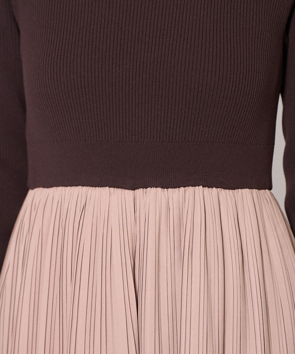 消しプリーツドッキングワンピース