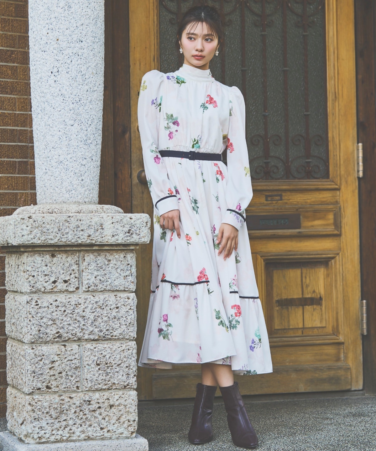 【先行予約受付中】クラシックフラワーワンピース