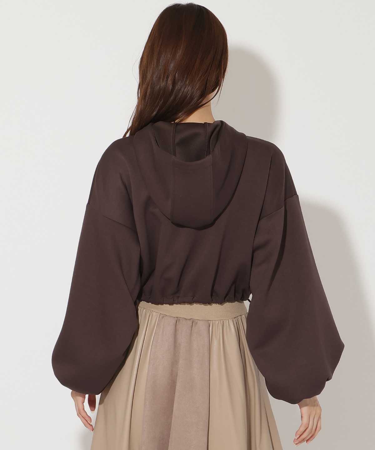 ダンボールポンチパーカー